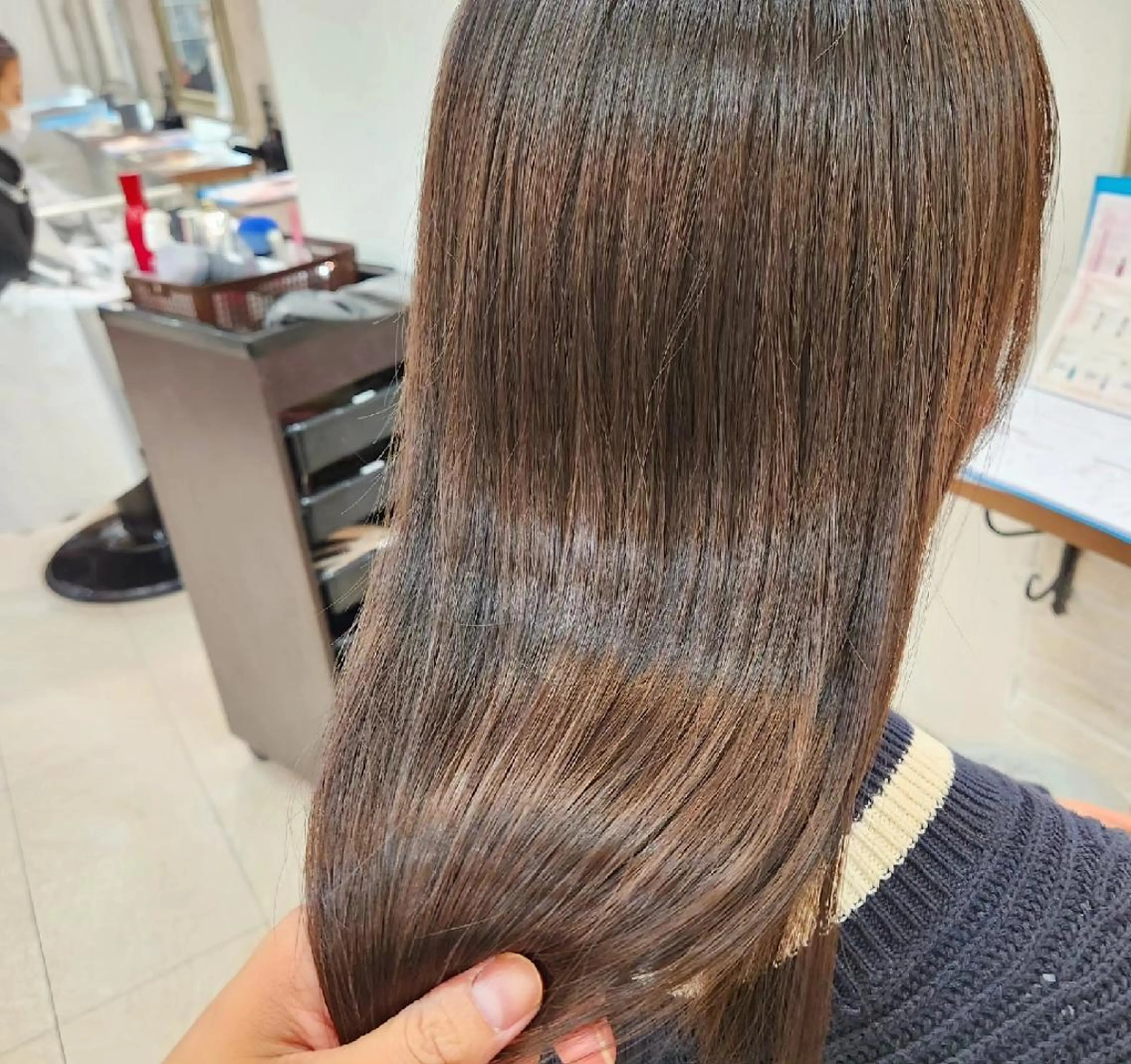 セミロング カラー カット ヘアカラー トリートメント 韓国ヘア🇰🇷 レイヤー/芝春樹のヘアスタイル