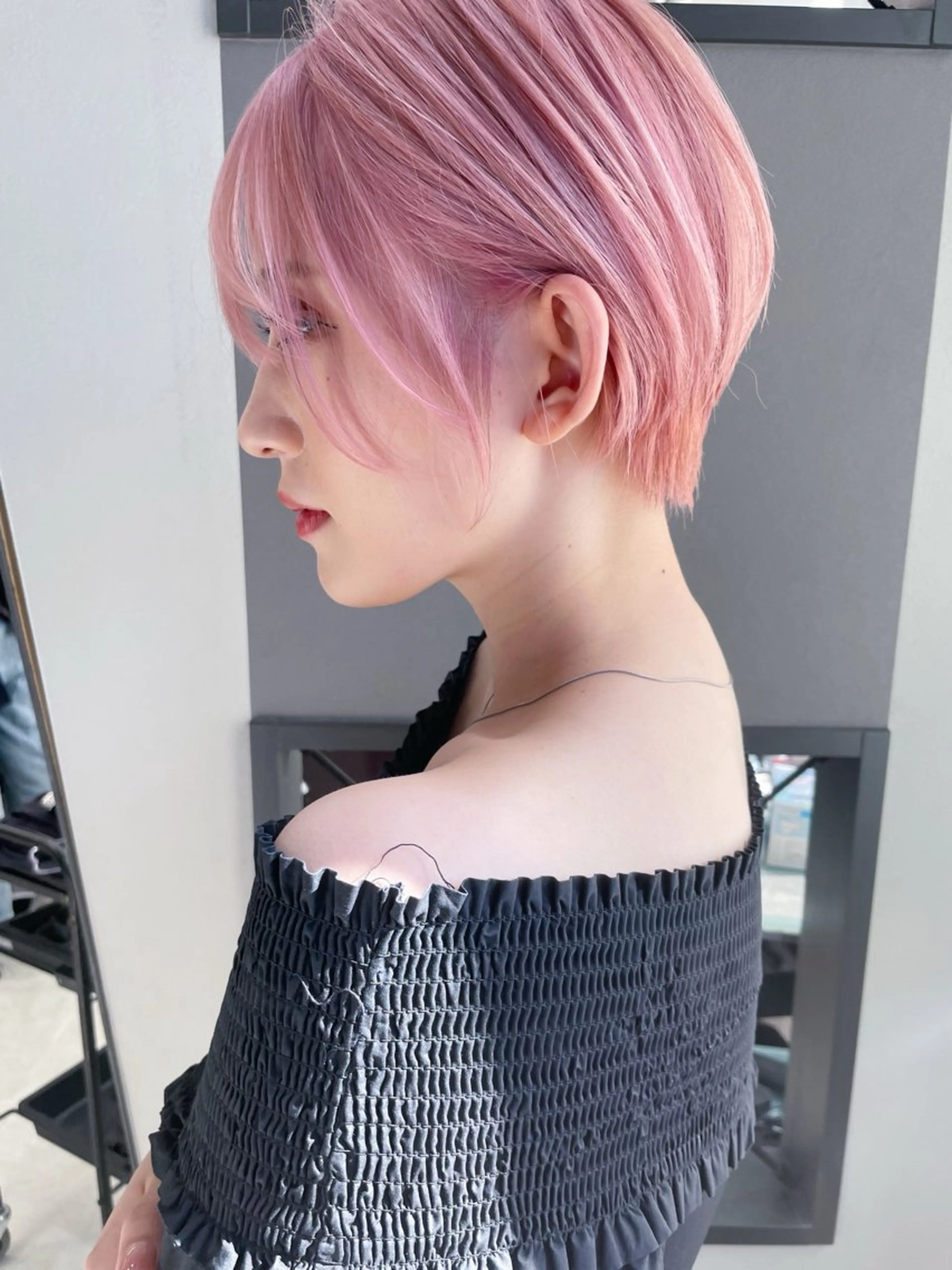 ショート AIRI layer cut hairのヘアスタイル