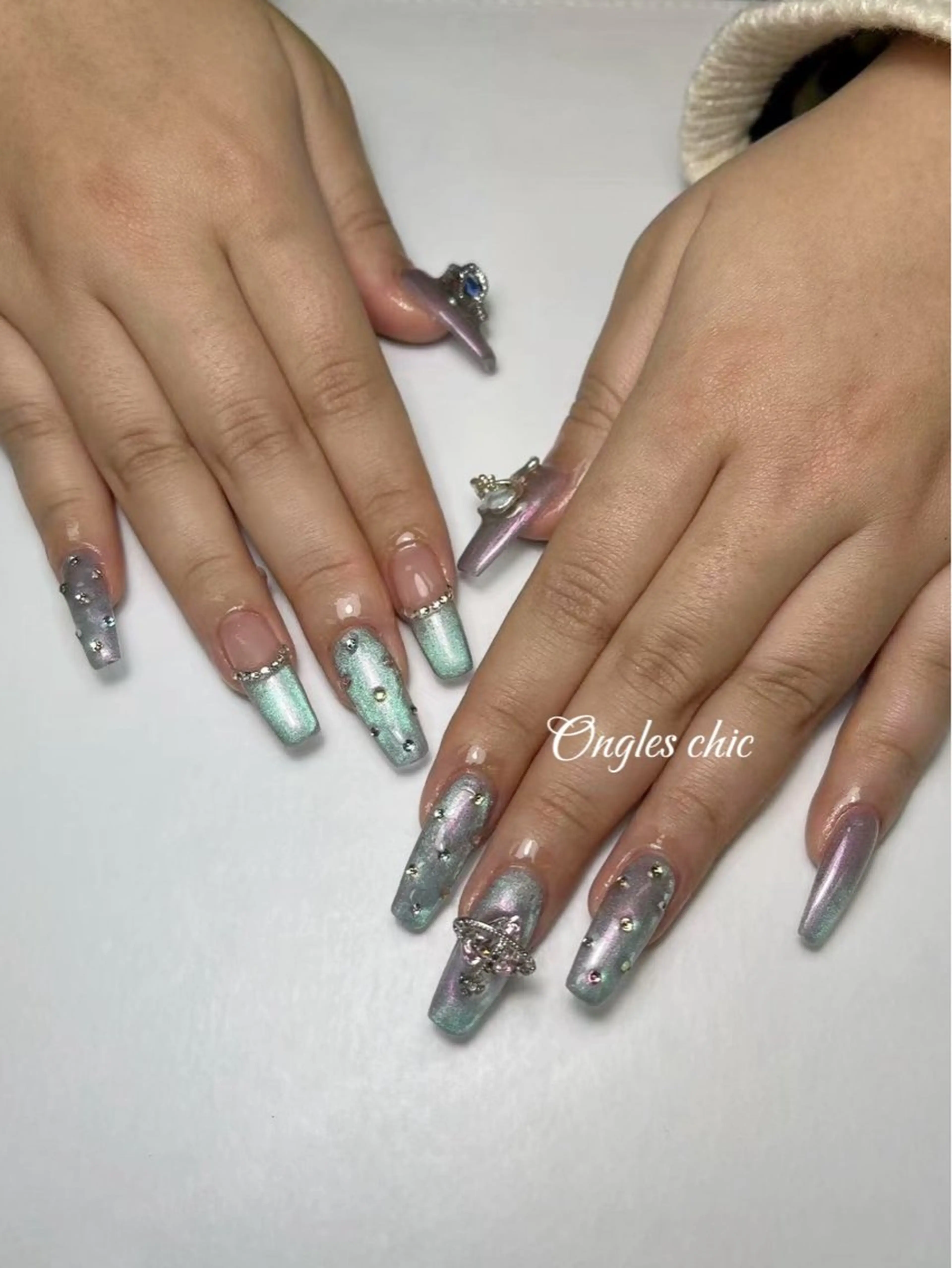 ネイル ハンドネイル ongles chic24時間営業のネイルデザイン