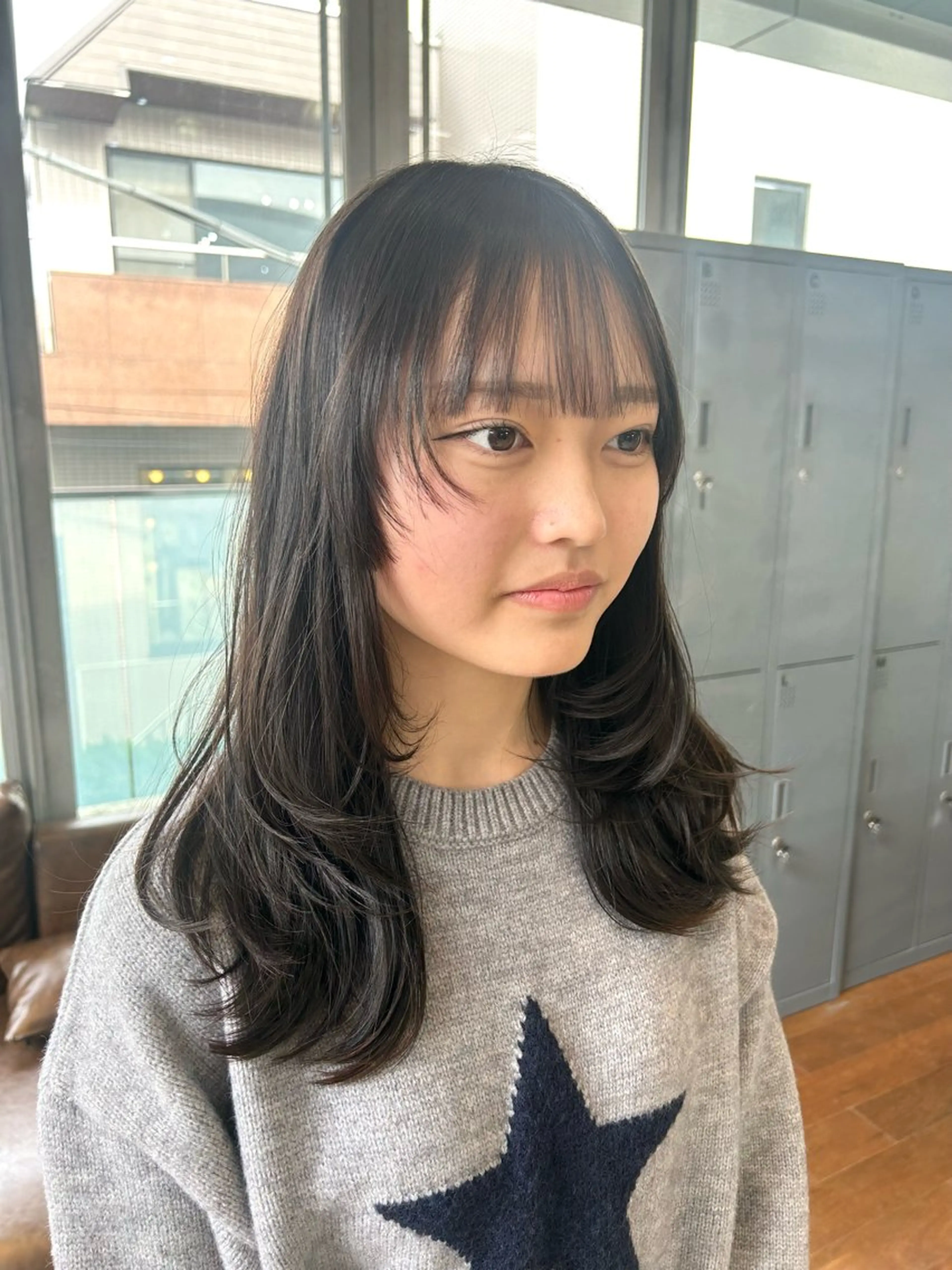 セミロング 光透け髪🫧 moekaのヘアスタイル
