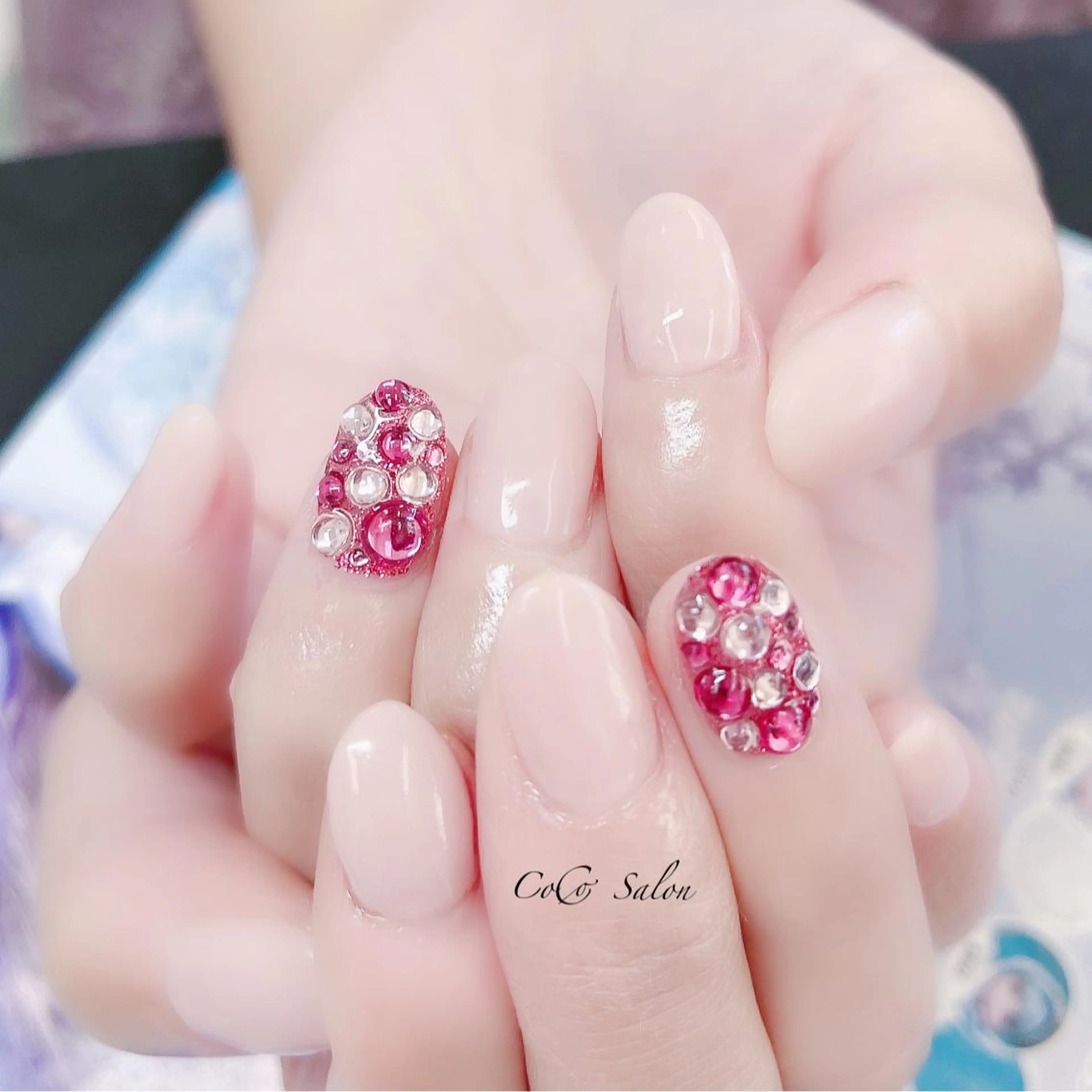 ネイル 成人式 長さ出し ジェルネイル キラキラネイル オフィスネイル CoCoSalon ネイル/まつ毛予約のネイルデザイン