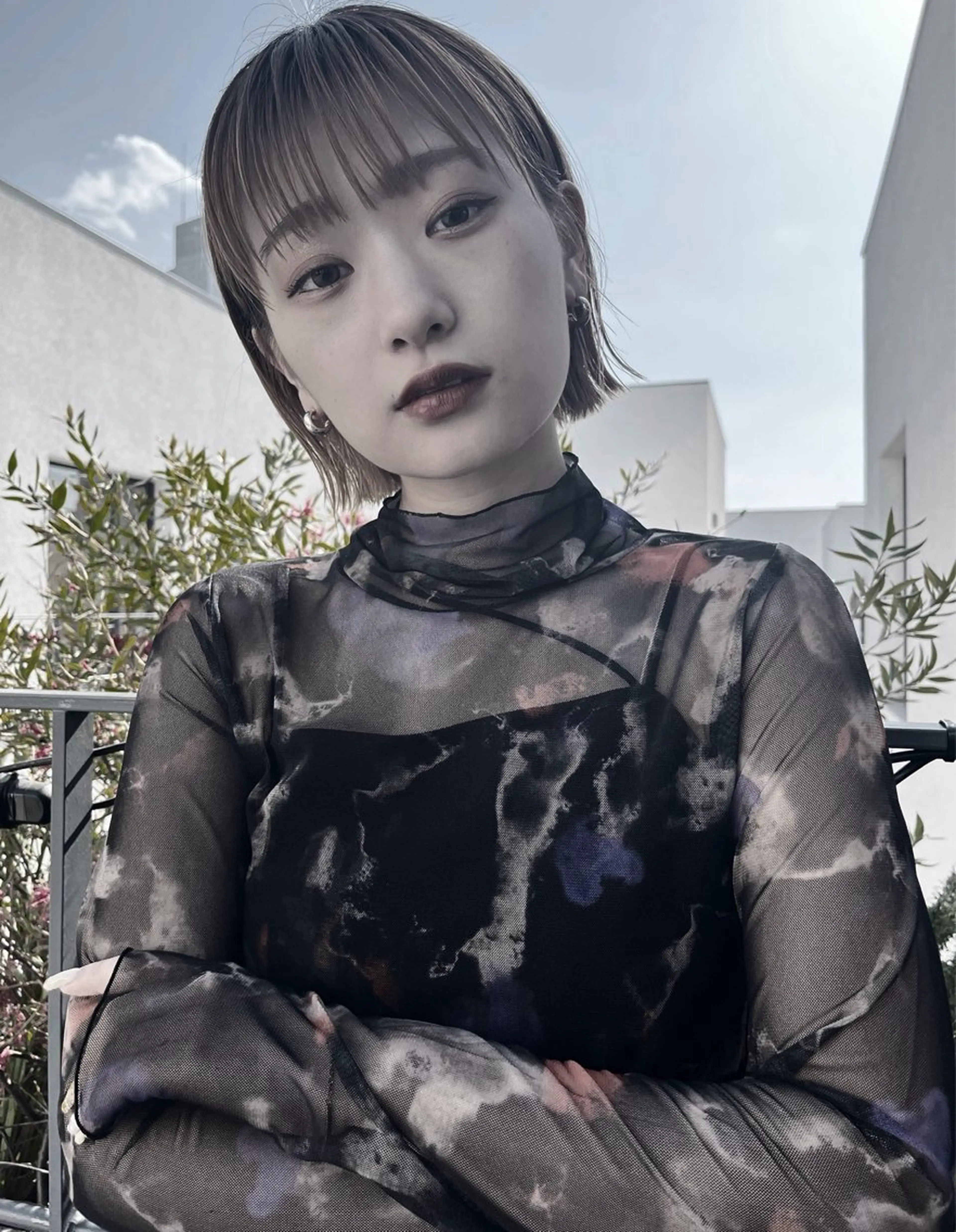 ショート カラー ヘアアレンジ mina 🐈‍⬛ ラフな似合わせヘアのヘアスタイル