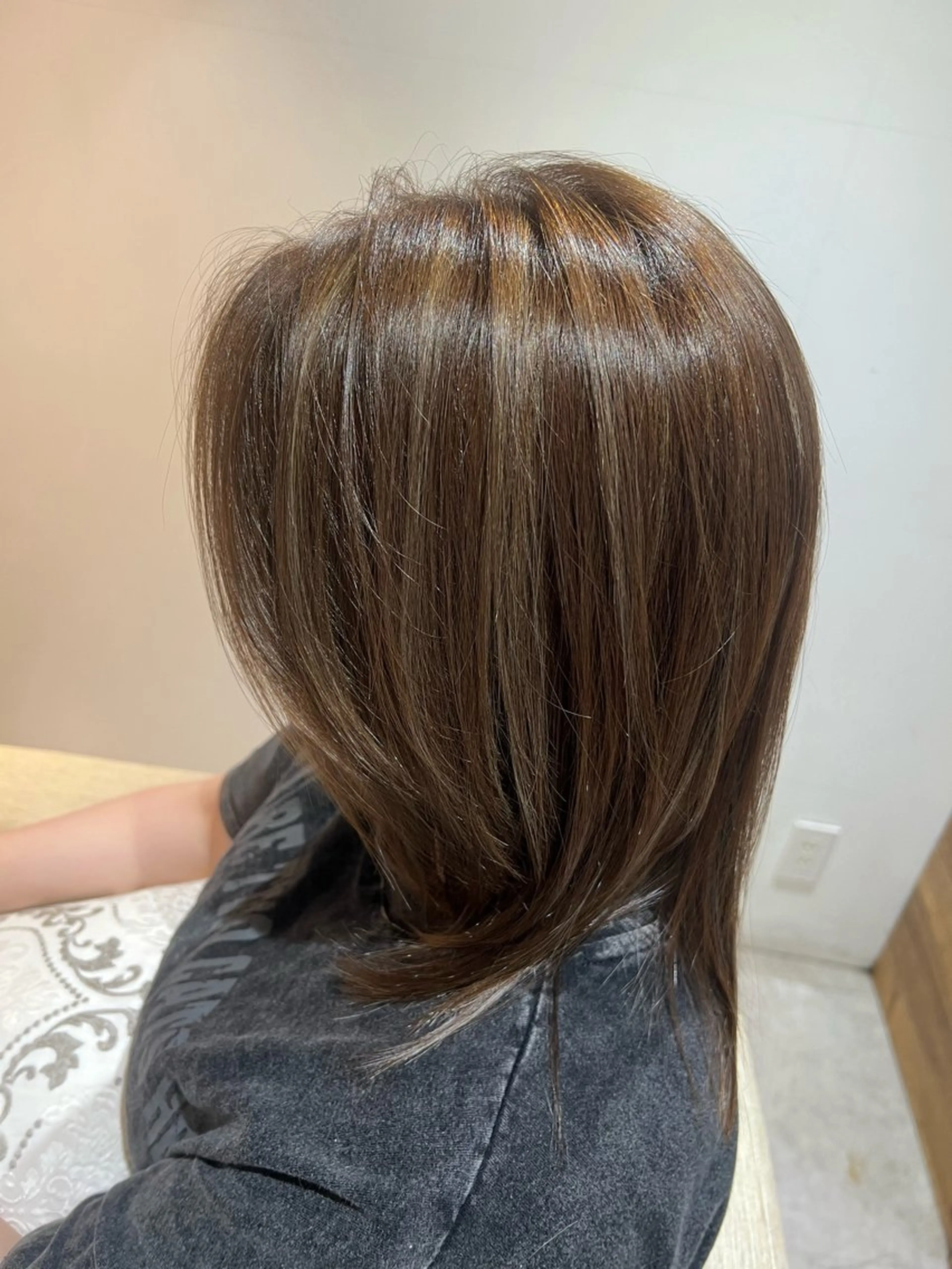 セミロング カラー ヘアカラー トリートメント ブルームヘアデザイン かこ。のヘアスタイル