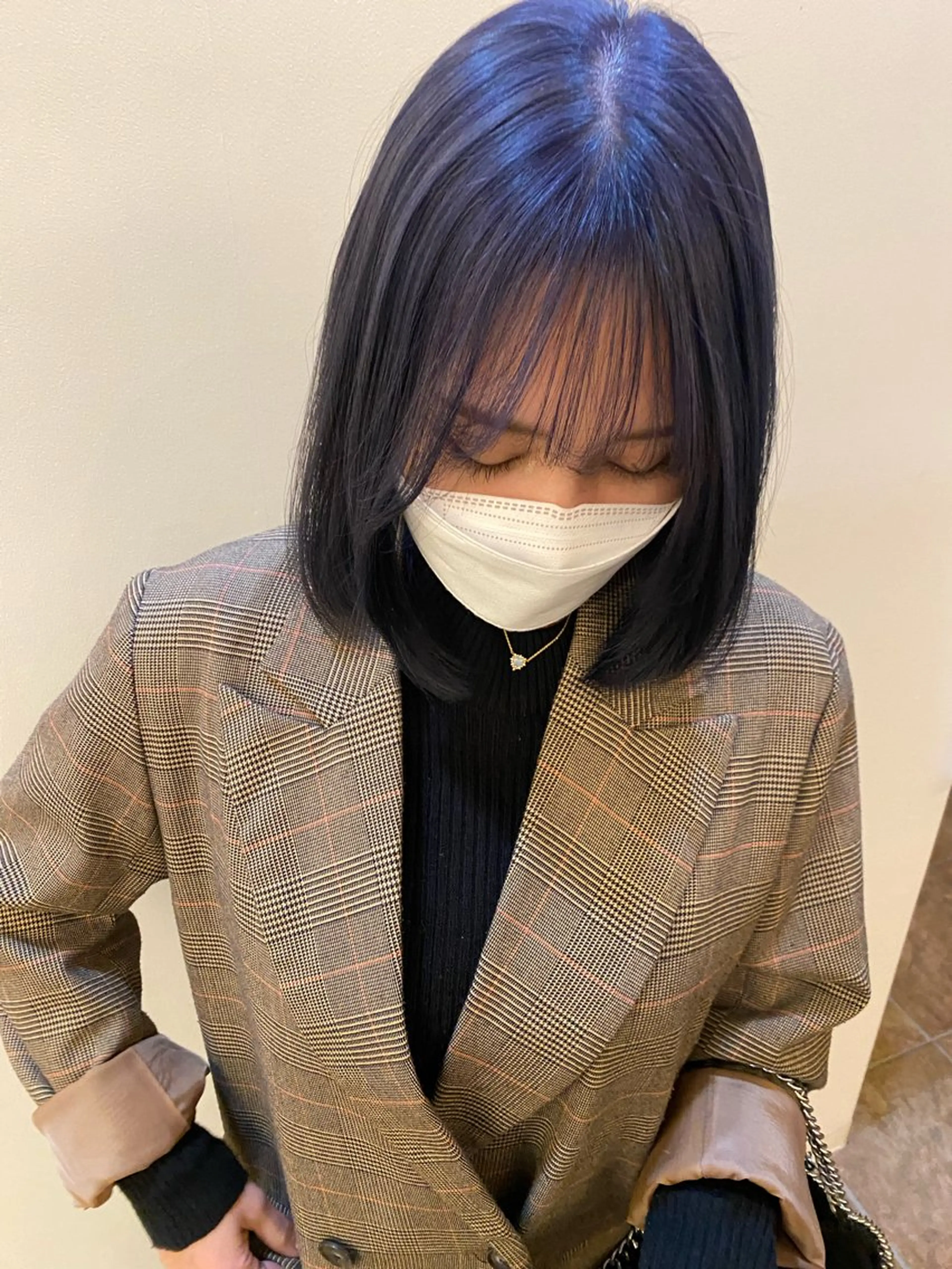 ショート カラー ブリーチ ブルーカラー ラベンダーカラー TinkerLip所属・レイヤー／ボブ／暗髪 透明感カラーChieのヘアスタイル