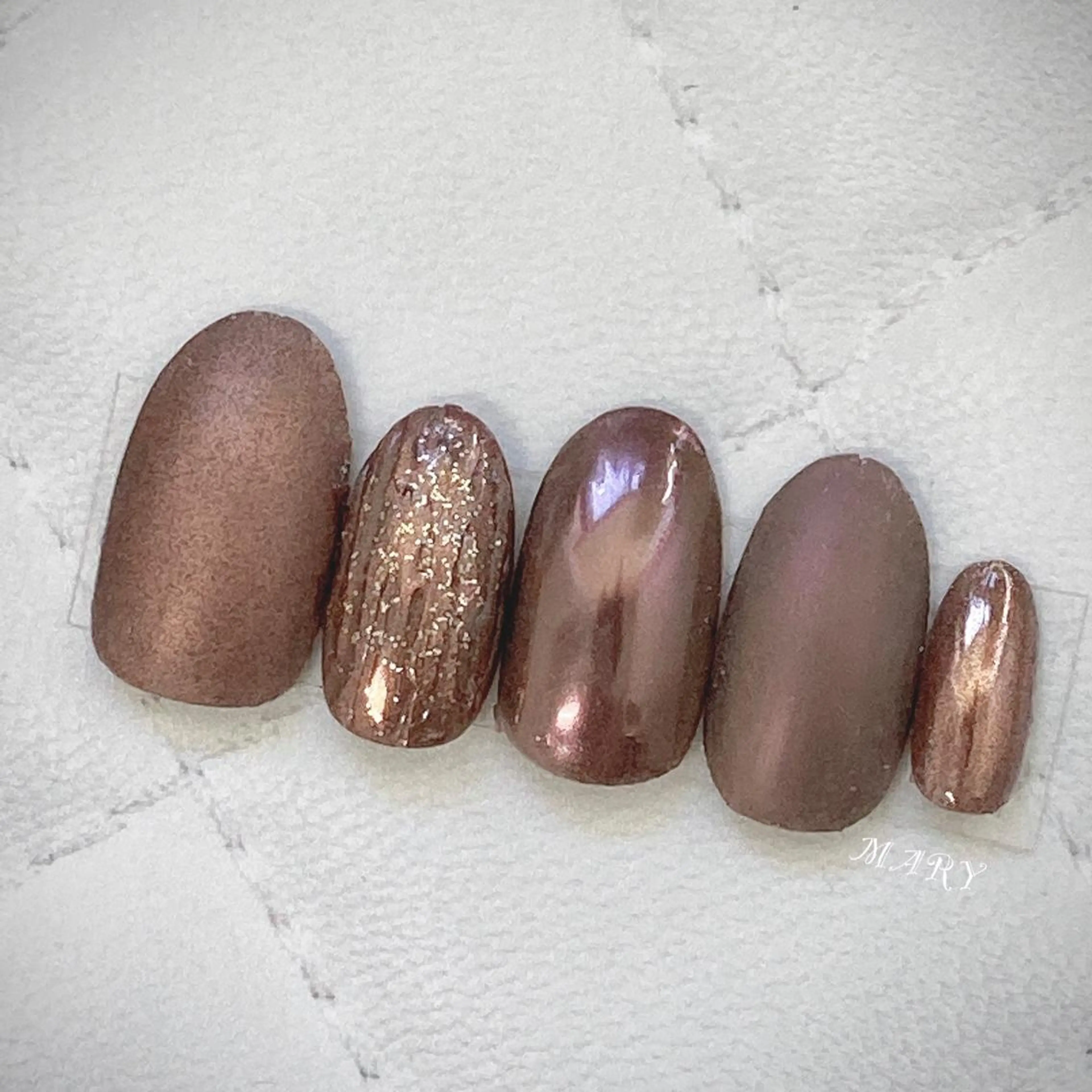 ネイル マットネイル ミラーネイル ハンドネイル Mary nail所属・Mary nail .narumiのネイルデザイン