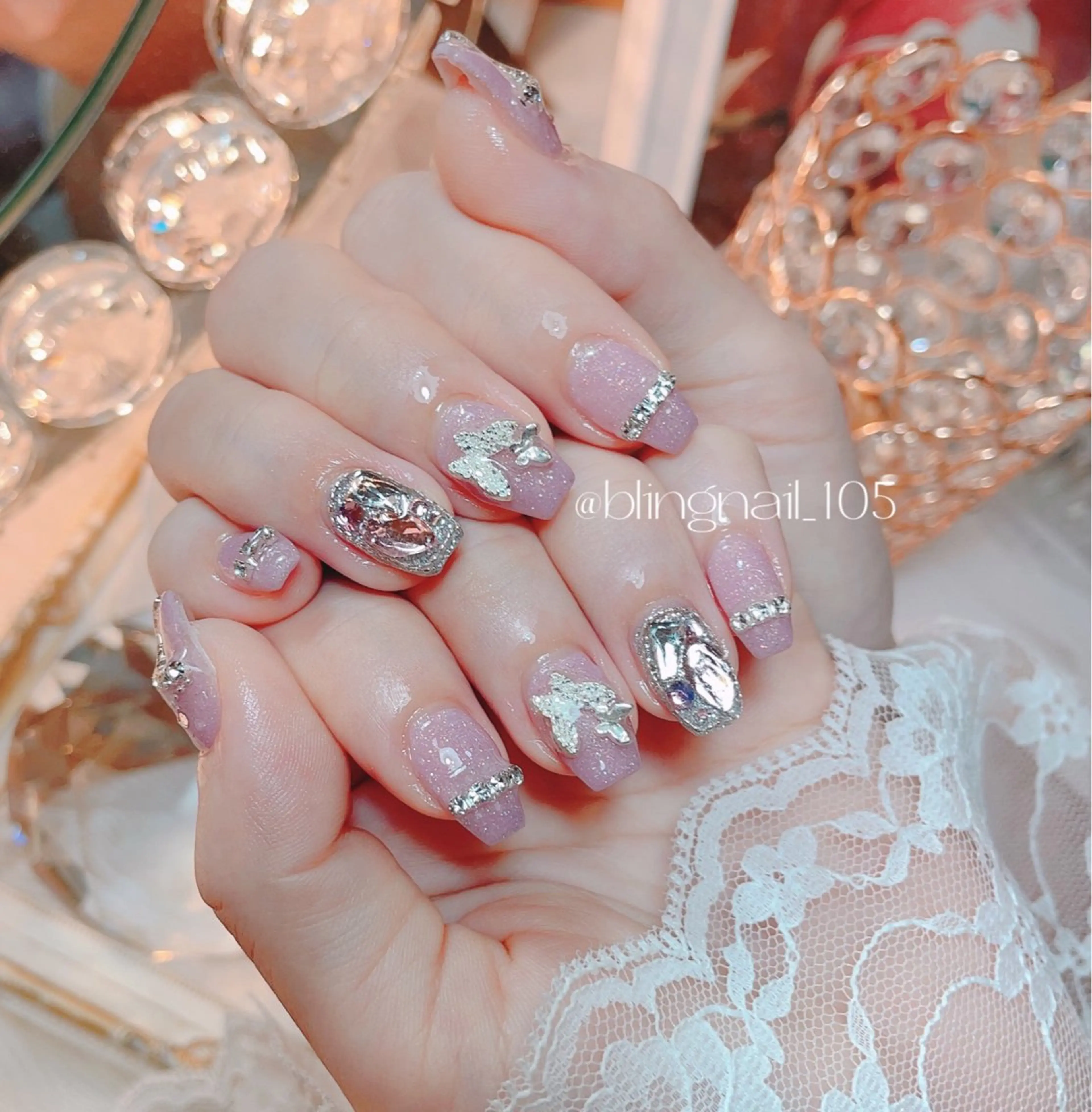 ネイル 23時まで❤︎韓国、 ワンホンネイルのネイルデザイン