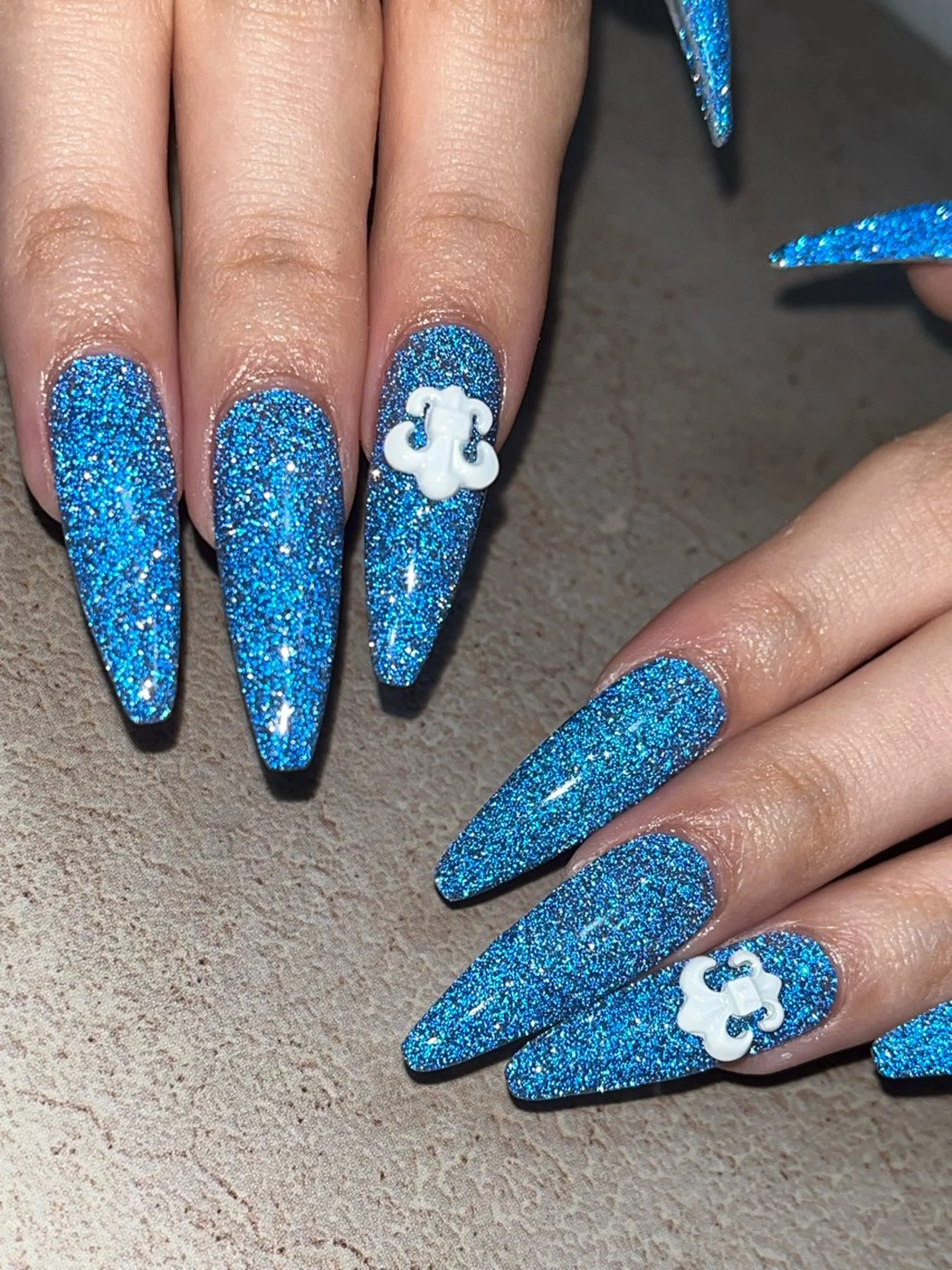 ネイル ハンドネイル goldgleams ちなのネイルデザイン