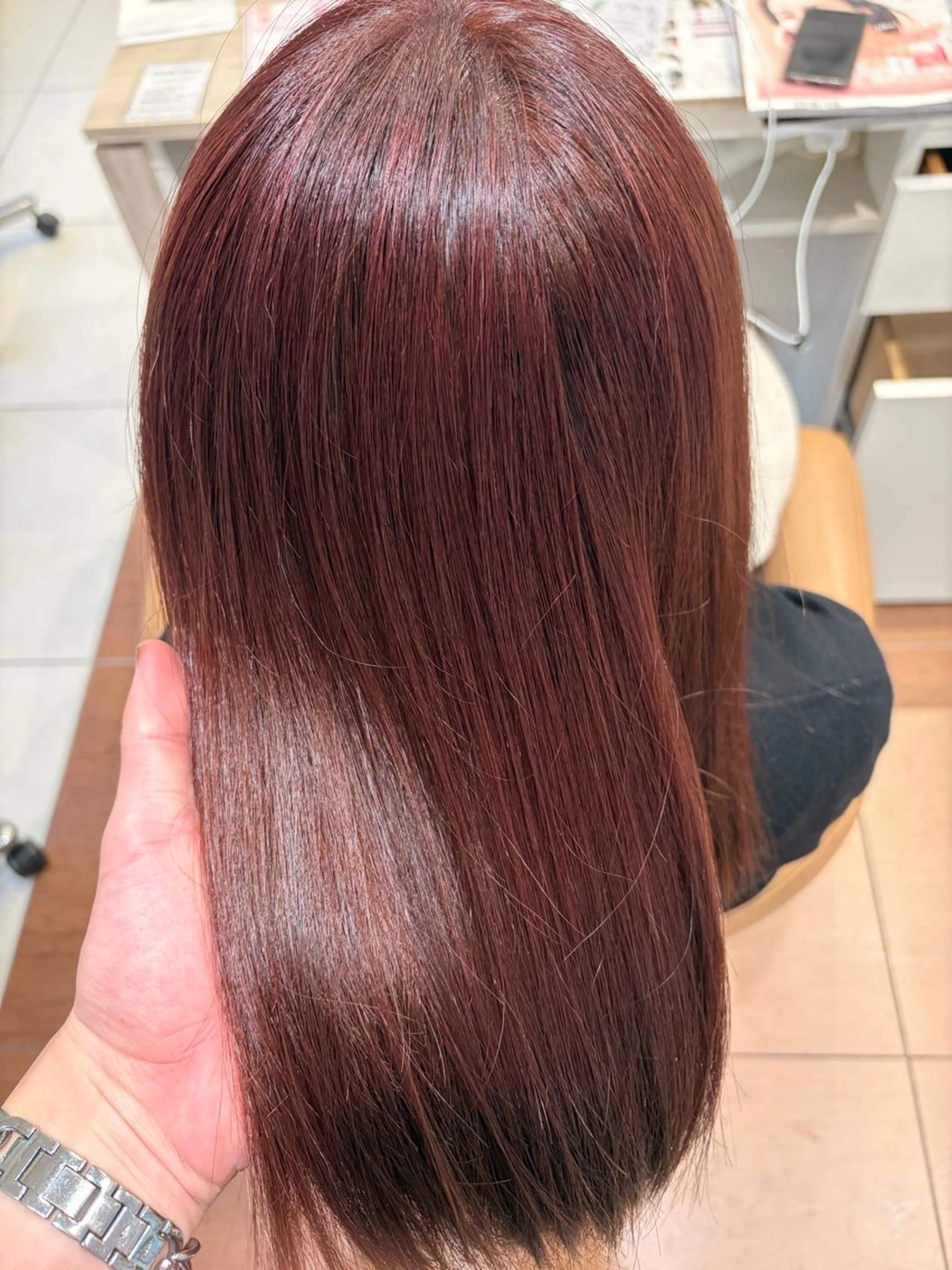 ロング カラー ブリーチ ブリーチなしカラー レッドカラー 後藤 悠紀のヘアスタイル