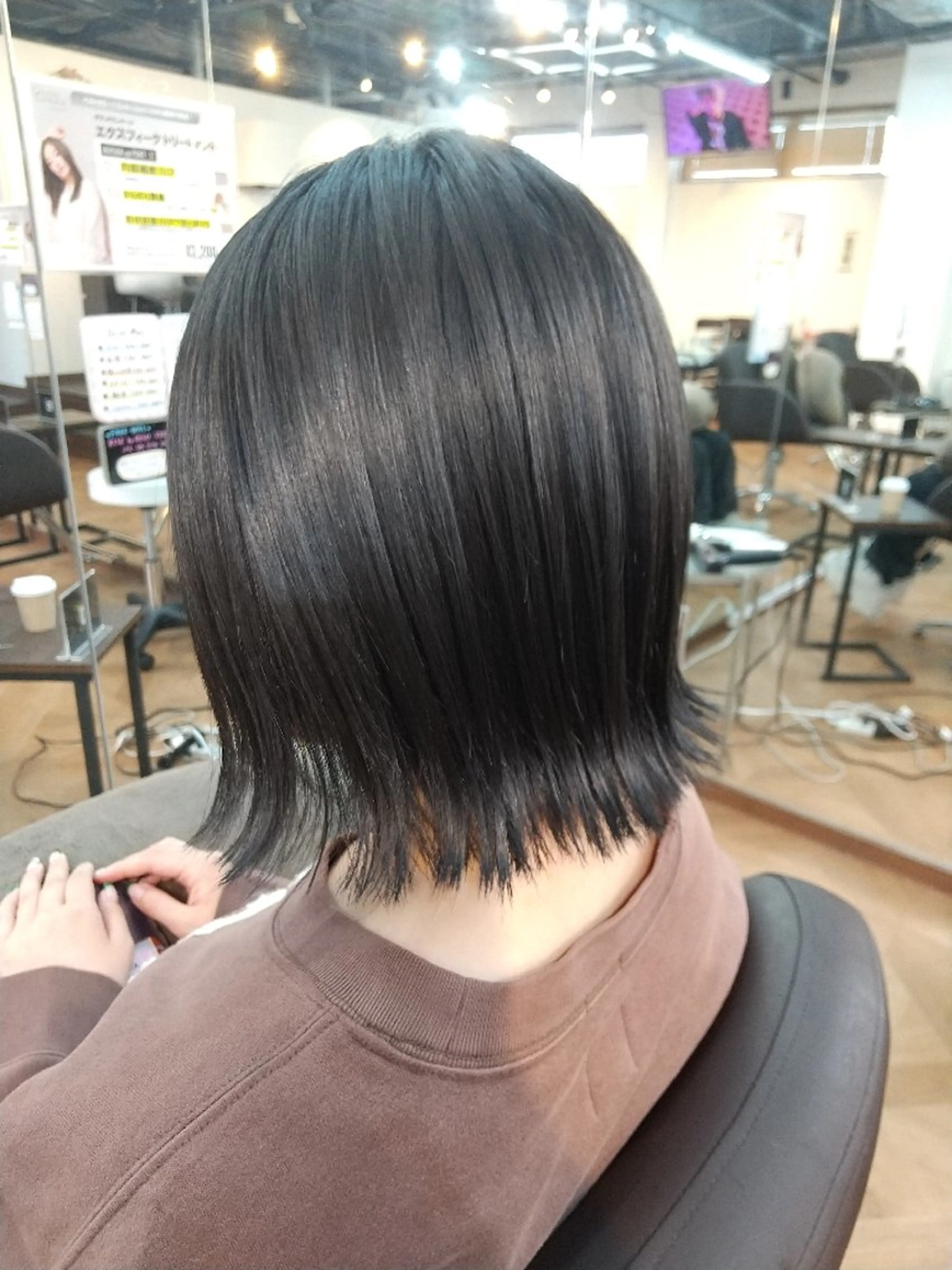 ショート カラー 黒髪 久村 奈菜のヘアスタイル