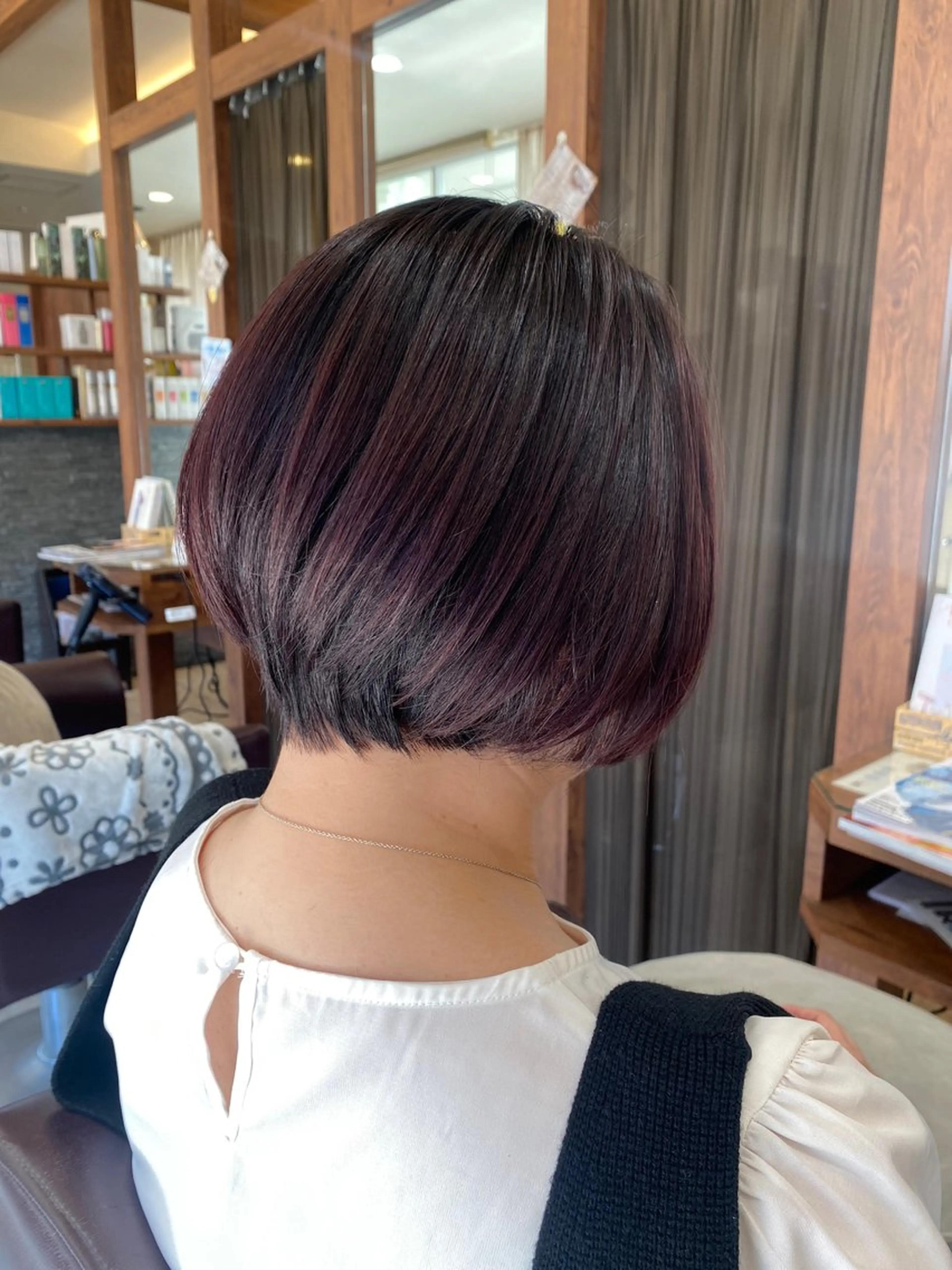 ショート 加藤 実穂のヘアスタイル