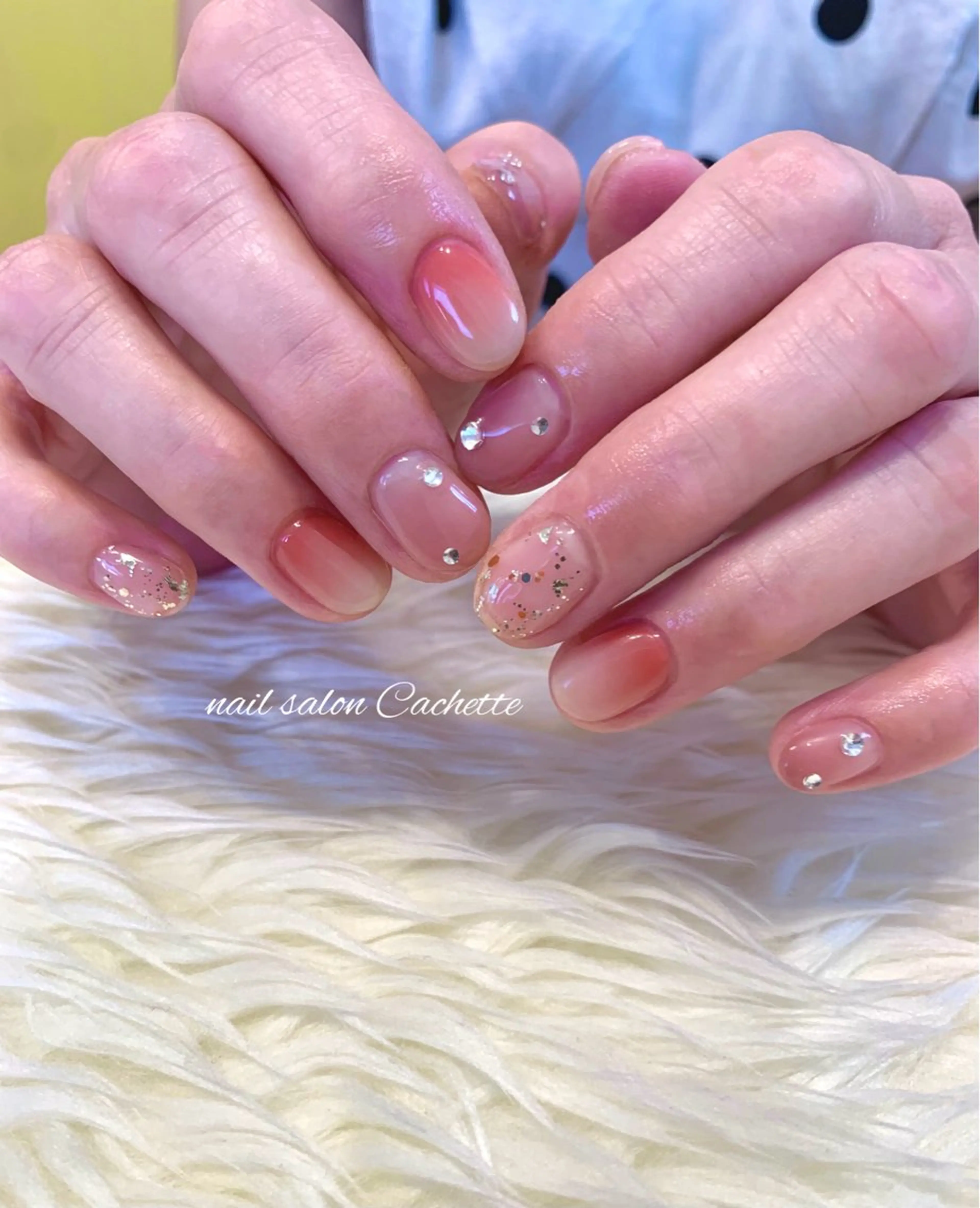 ネイル グラデーション ニュアンスネイル ピンク ✧Cachette✧ YUKARIのネイルデザイン