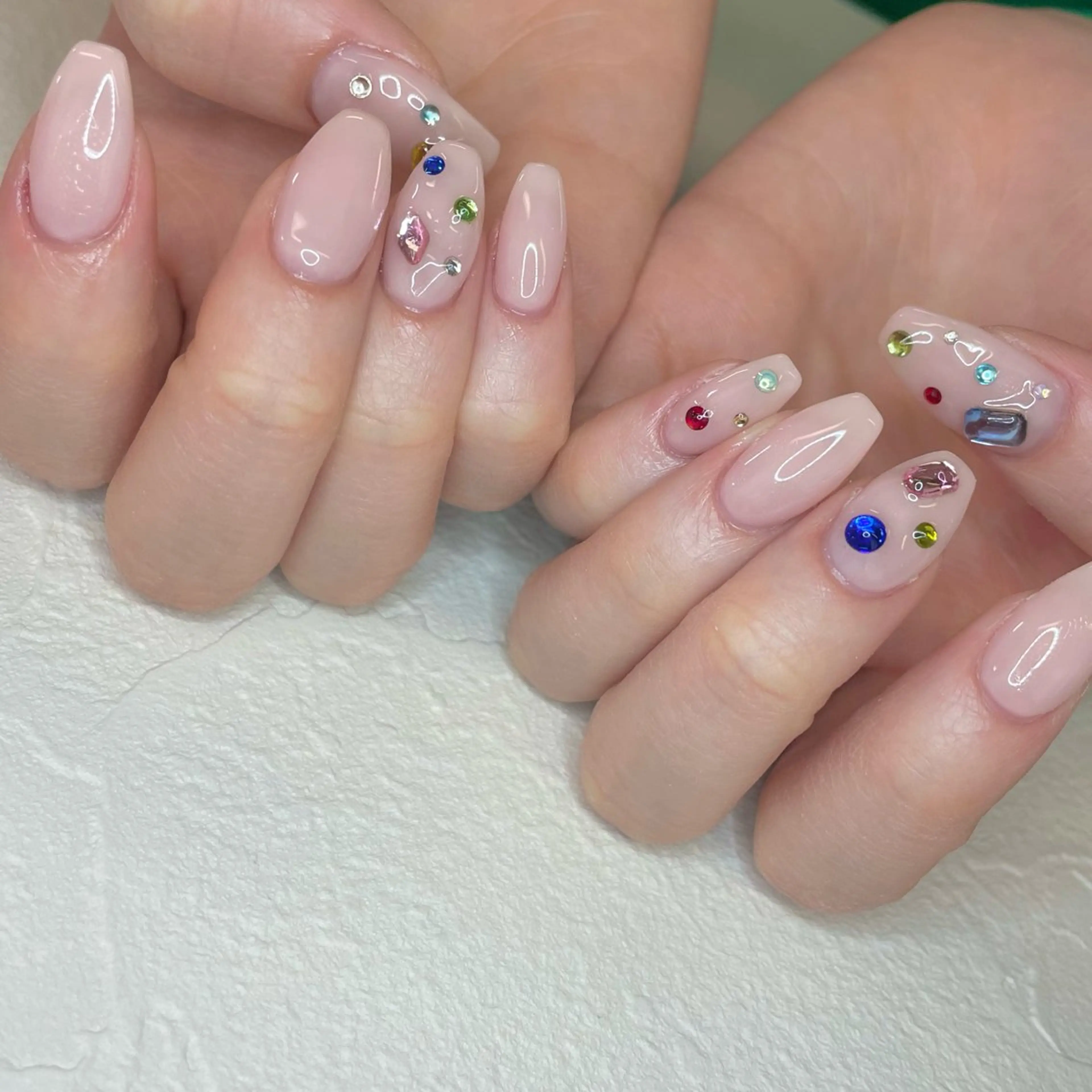 ネイル b'6 by Stir所属・b'6 SAKINAのネイルデザイン