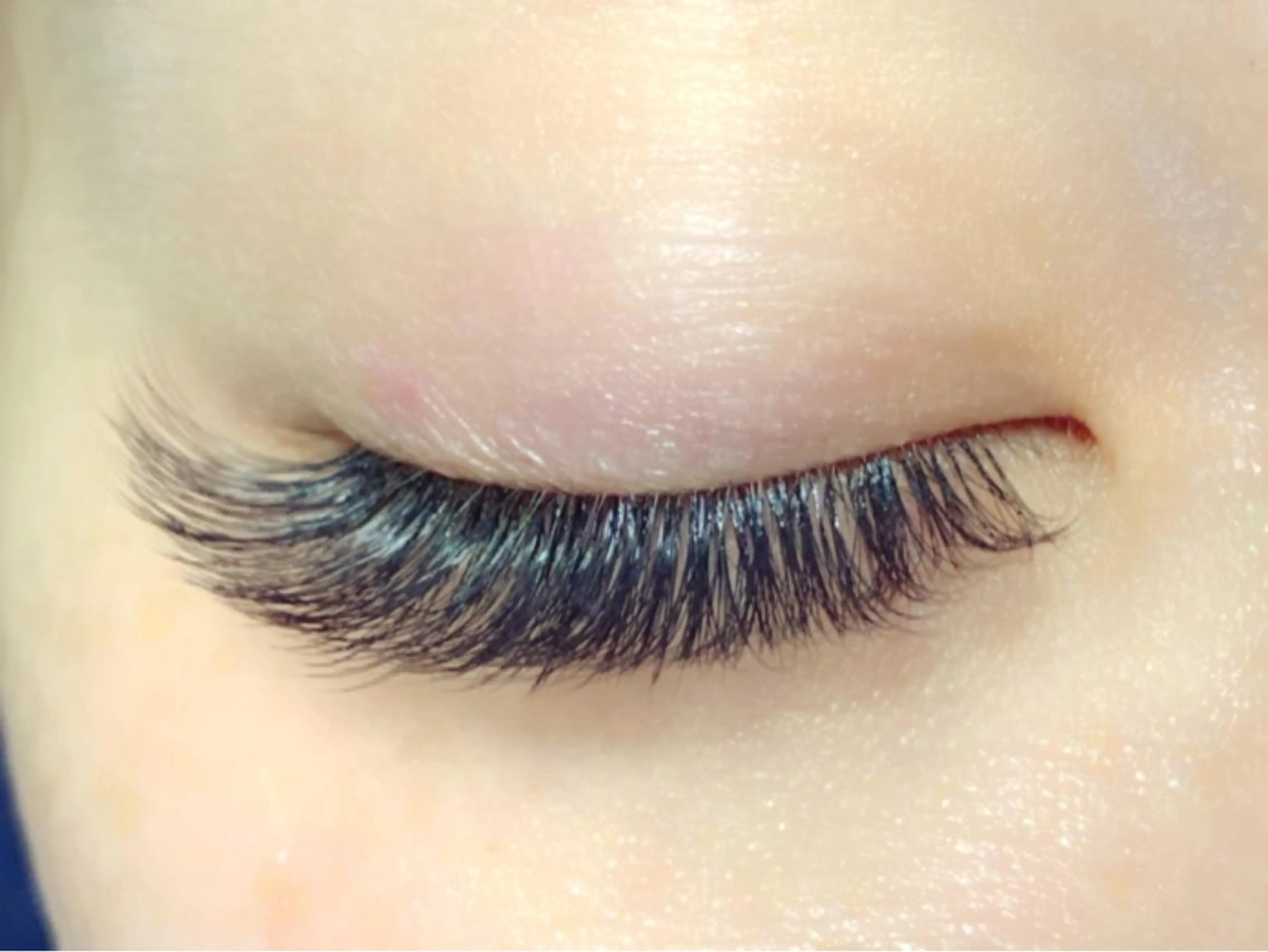 マツエク・マツパ ボリュームラッシュ KAINALU. eye beauty salon所属・KAINALU. アンドヘルシー専門のマツエク・マツパデザイン