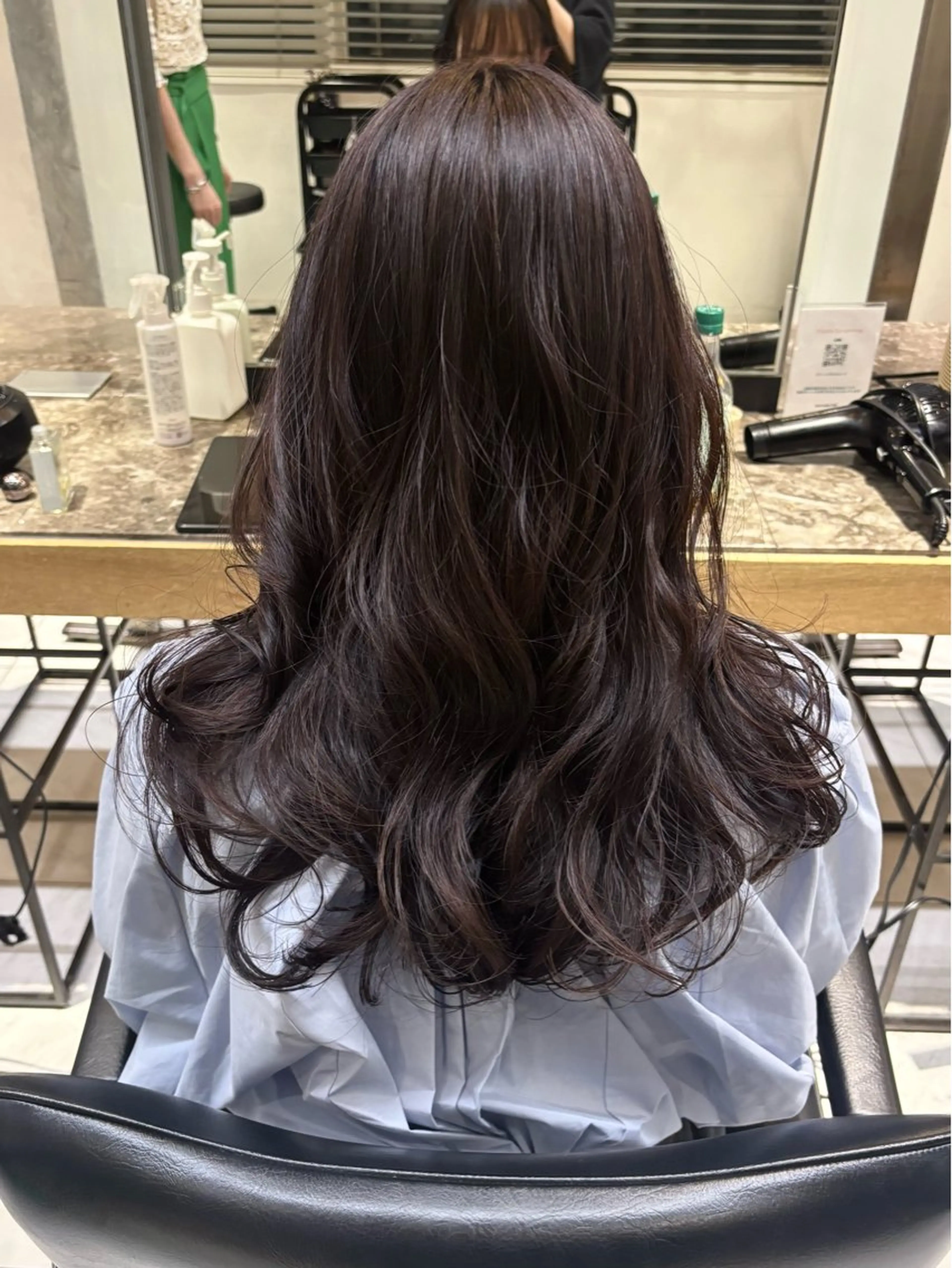 ロング パーマ レイヤー🍑透明感 カラー🤎AKARIのヘアスタイル