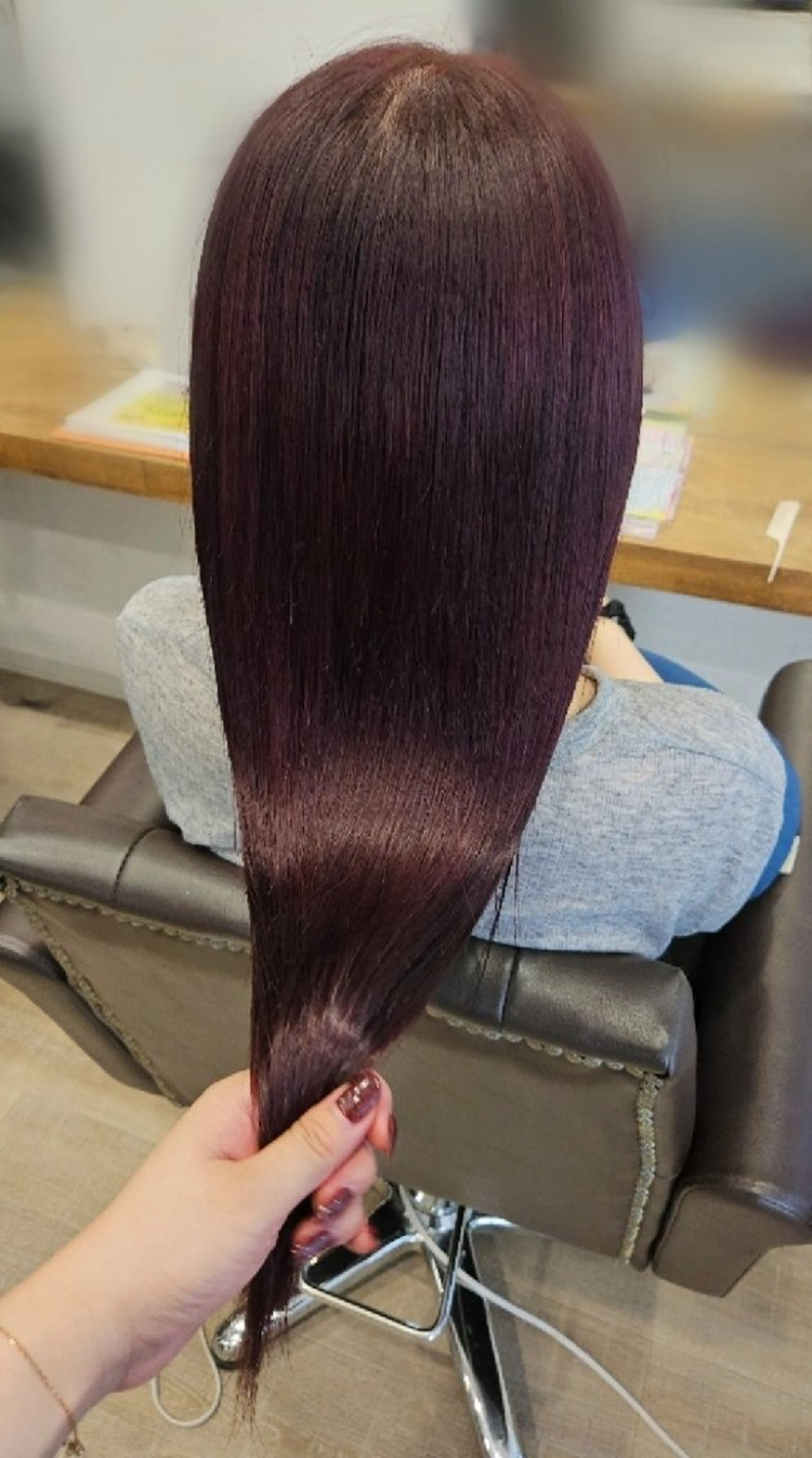 ロング カラー ヘアカラー トリートメント 関口 友菜のヘアスタイル