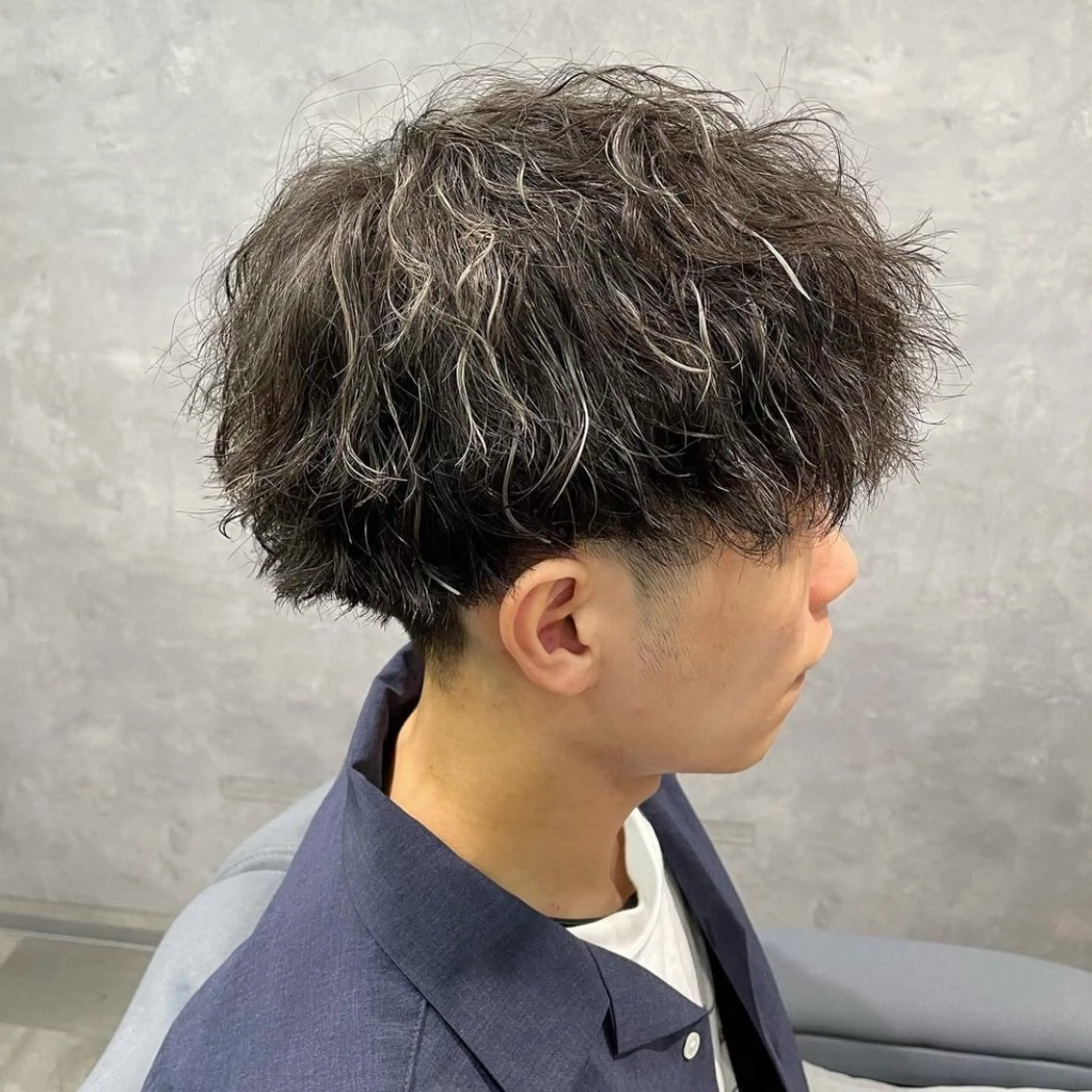 ショート カラー パーマ メンズ 黒岩 梨沙のヘアスタイル