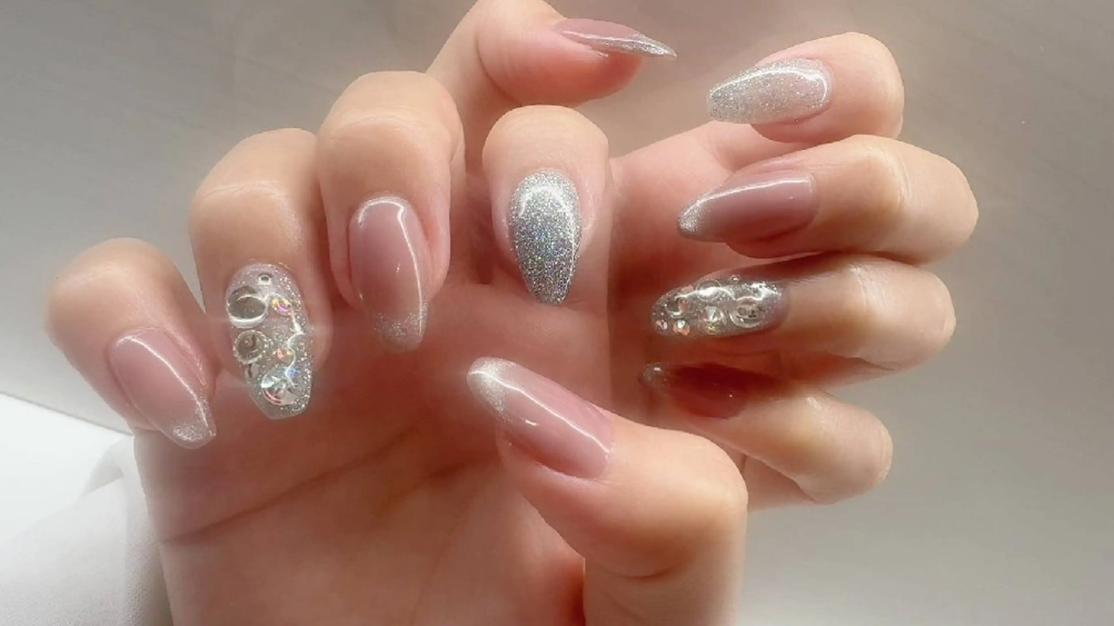 ネイル Fleur 【フルール】のネイルデザイン