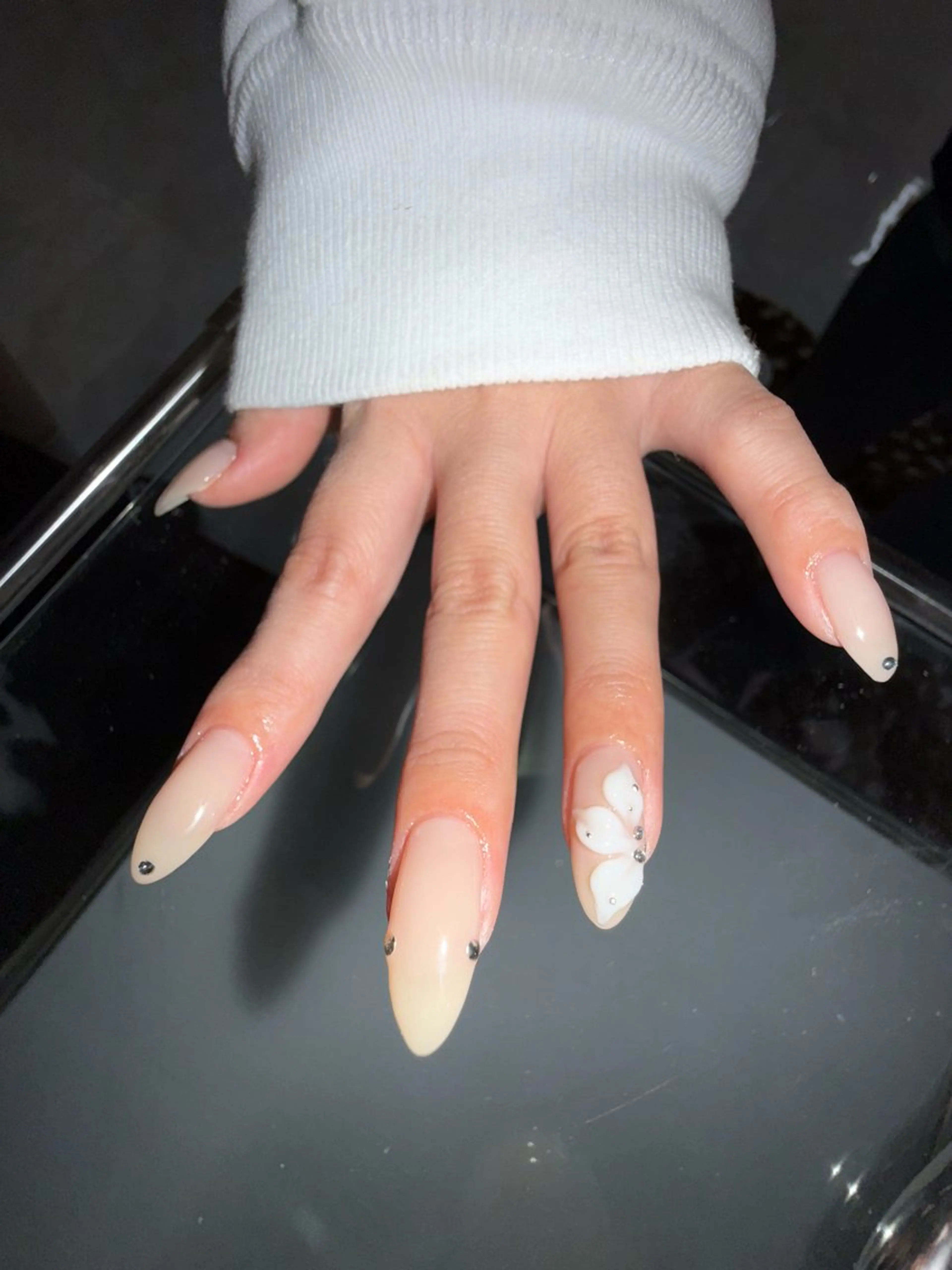 ネイル ハンドネイル Sarina ⋆⭒˚ mavieのネイルデザイン