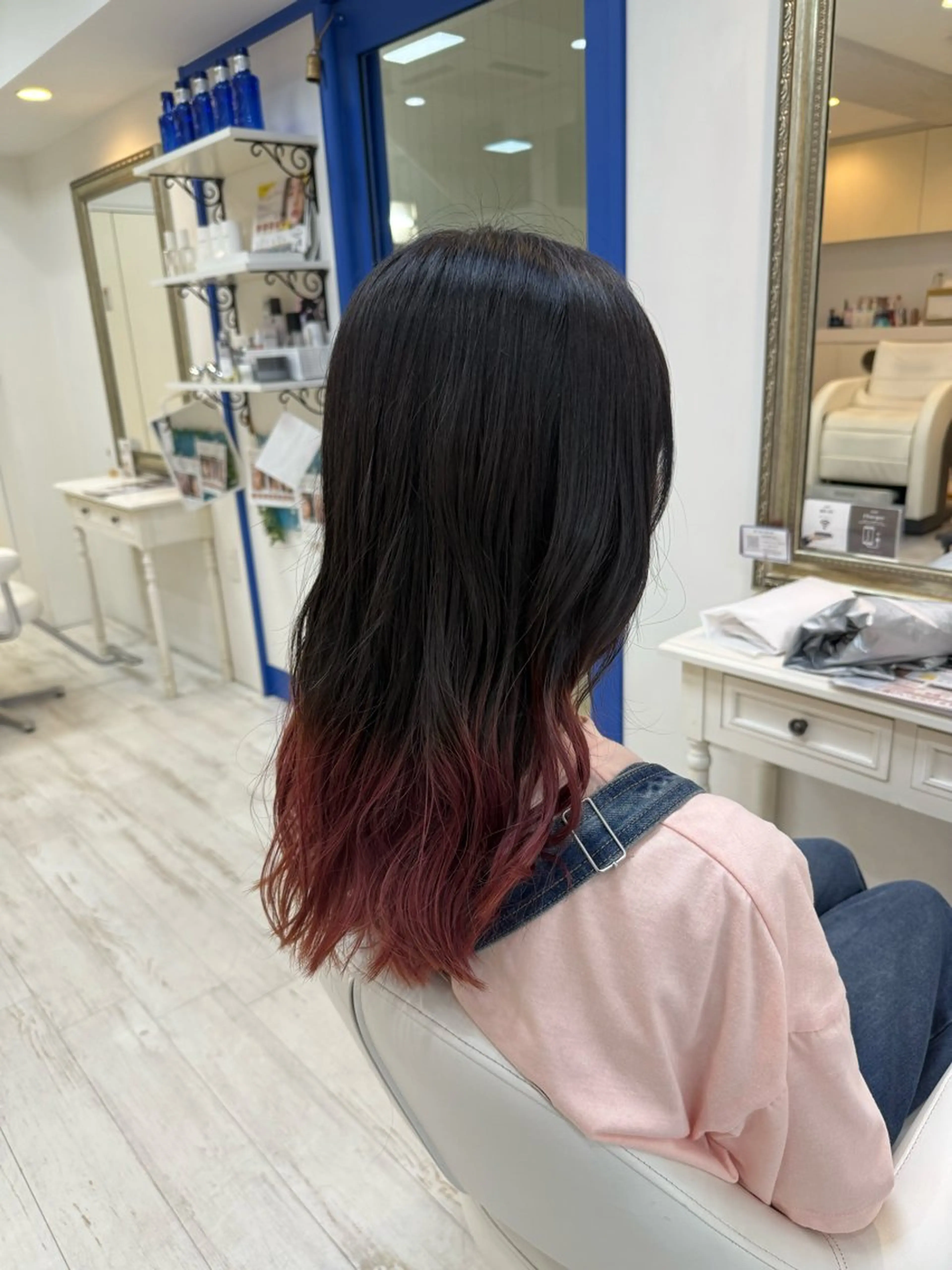 セミロング ヘアカラー 新籾 尚哉のヘアスタイル