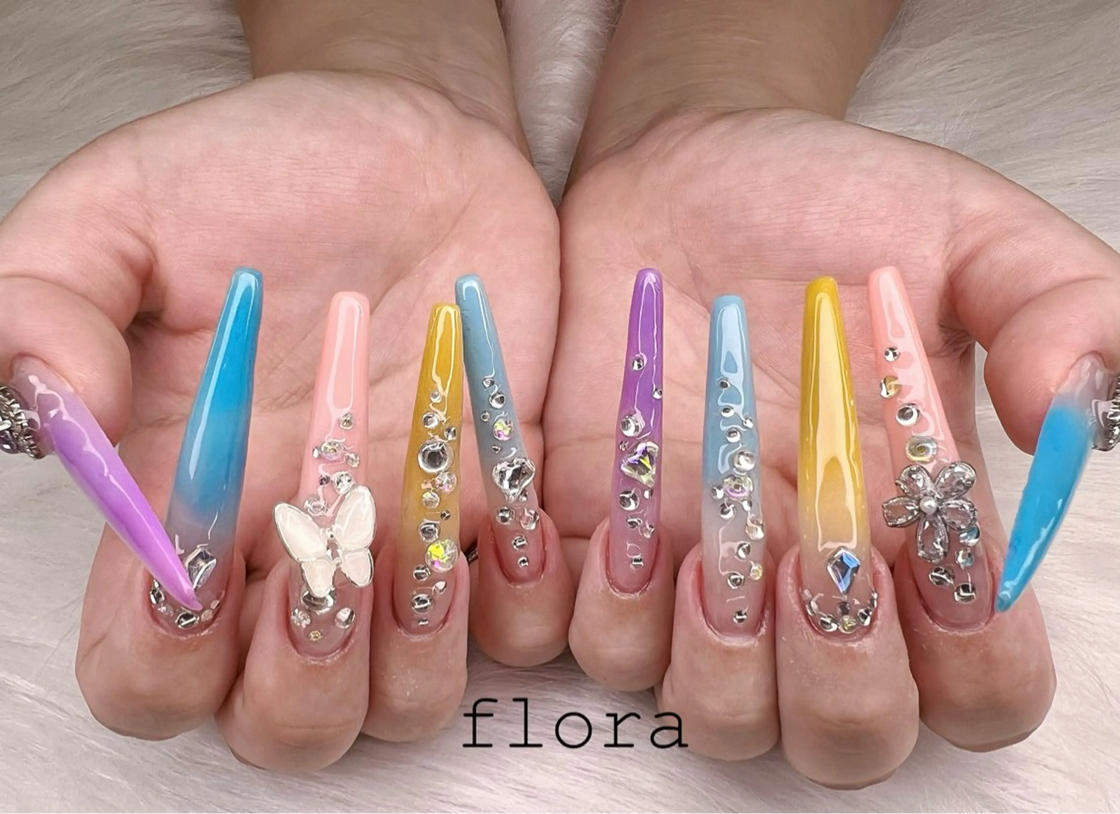 ネイル ロングネイル スカルプネイル flora nailのネイルデザイン