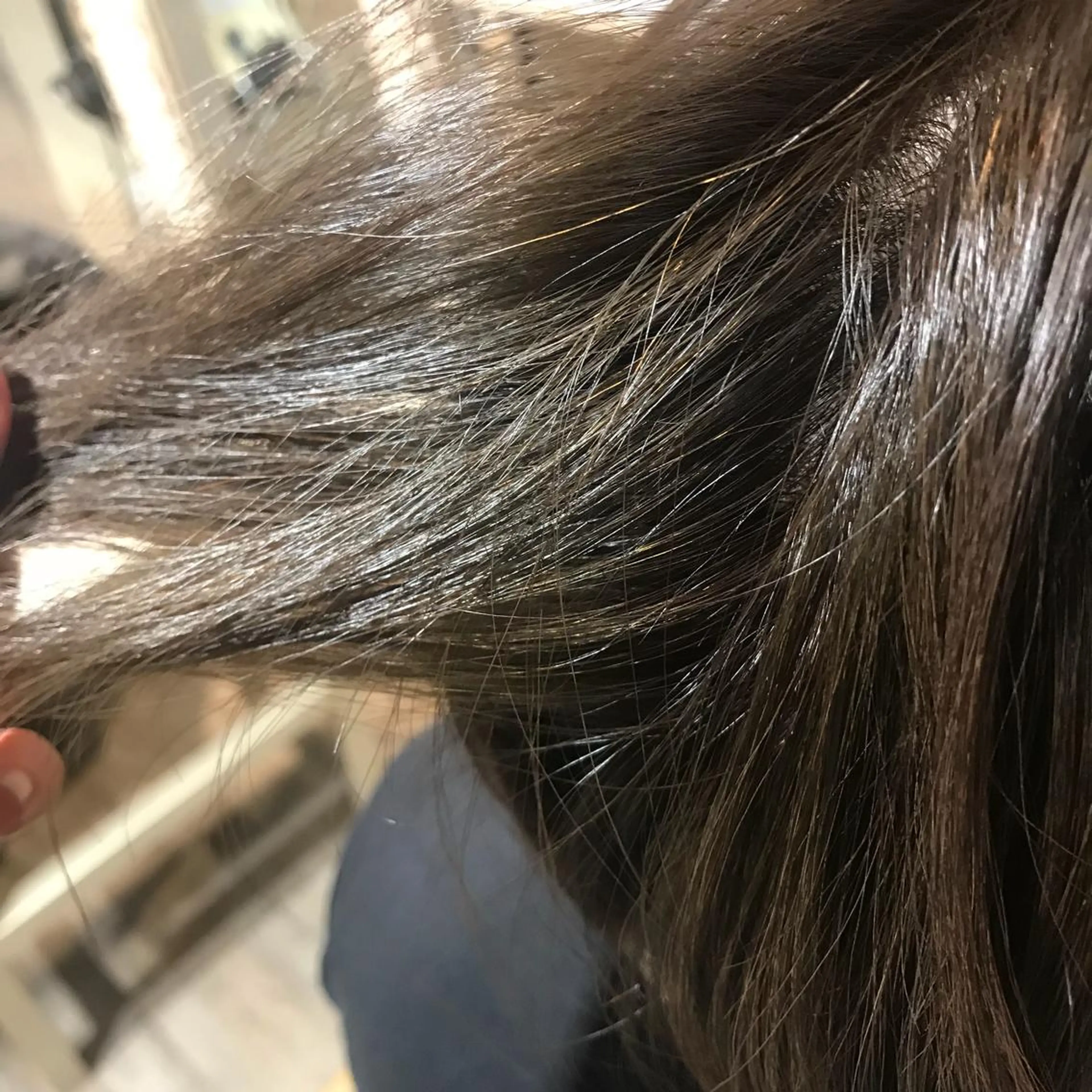 ショート クワハラ イオリのヘアスタイル