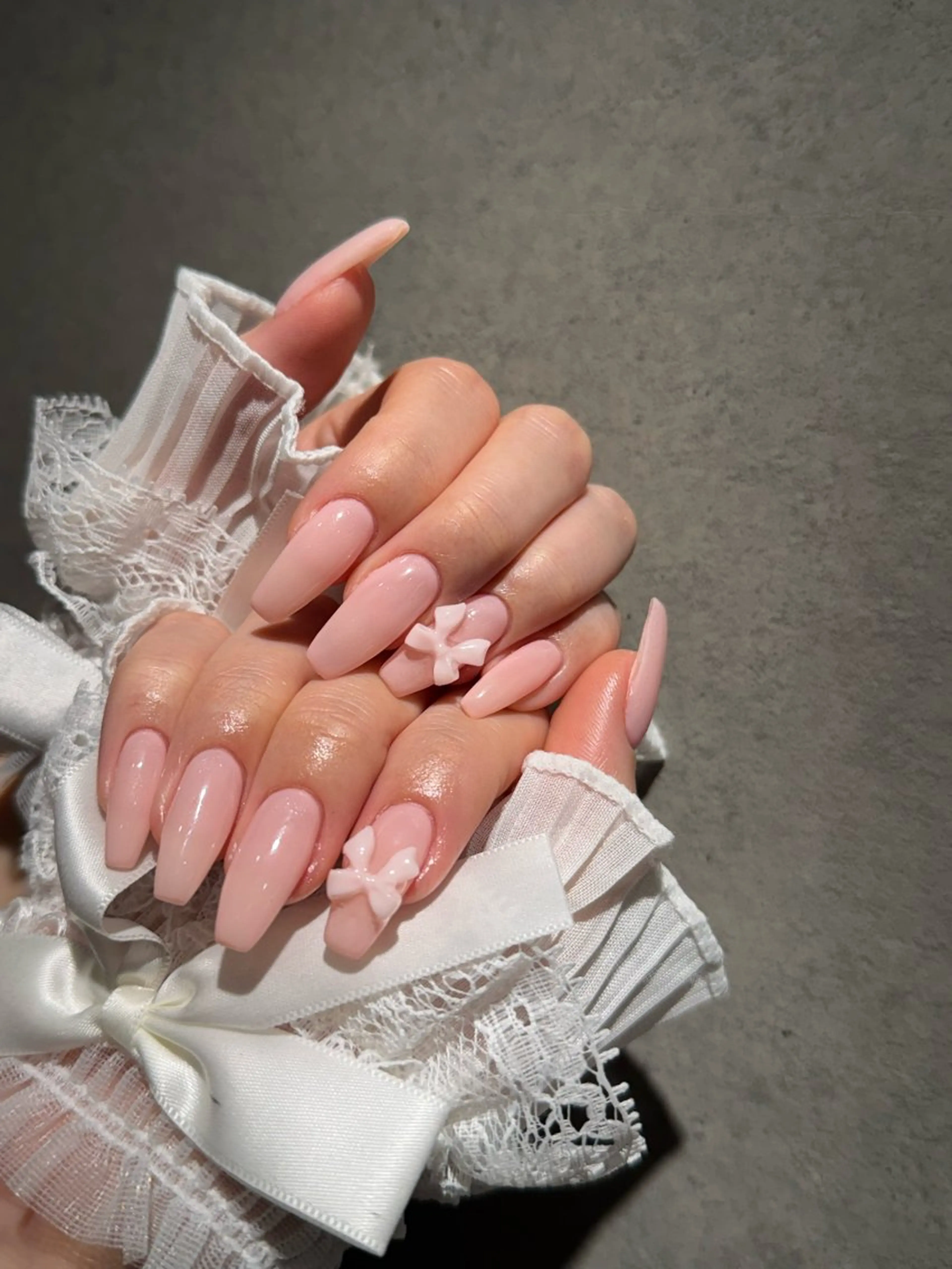 ネイル I-nailロング /ワンホン/キラキラのネイルデザイン