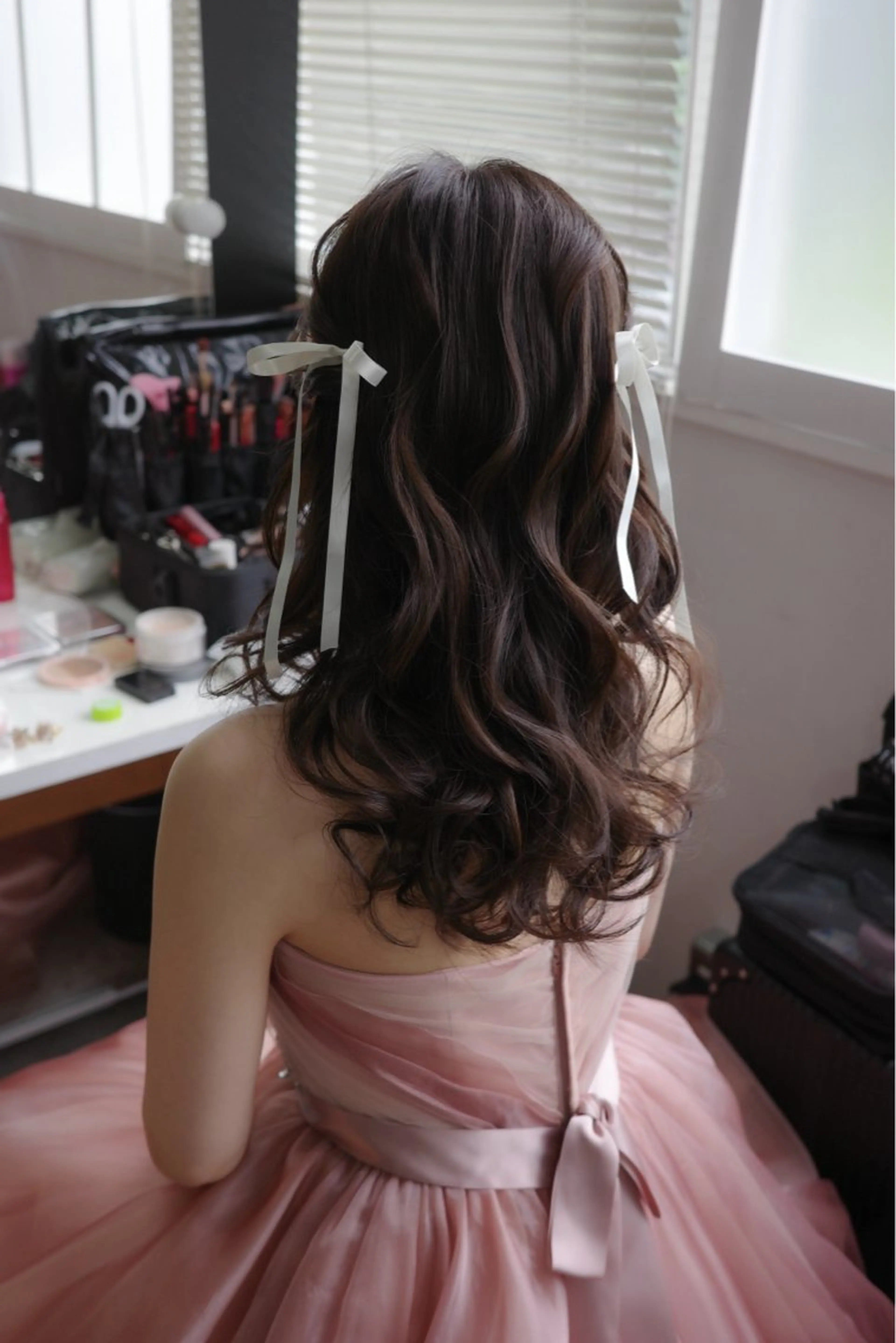 ロング カラー ヘアアレンジ autre所属・大久保 ひでなりのヘアスタイル