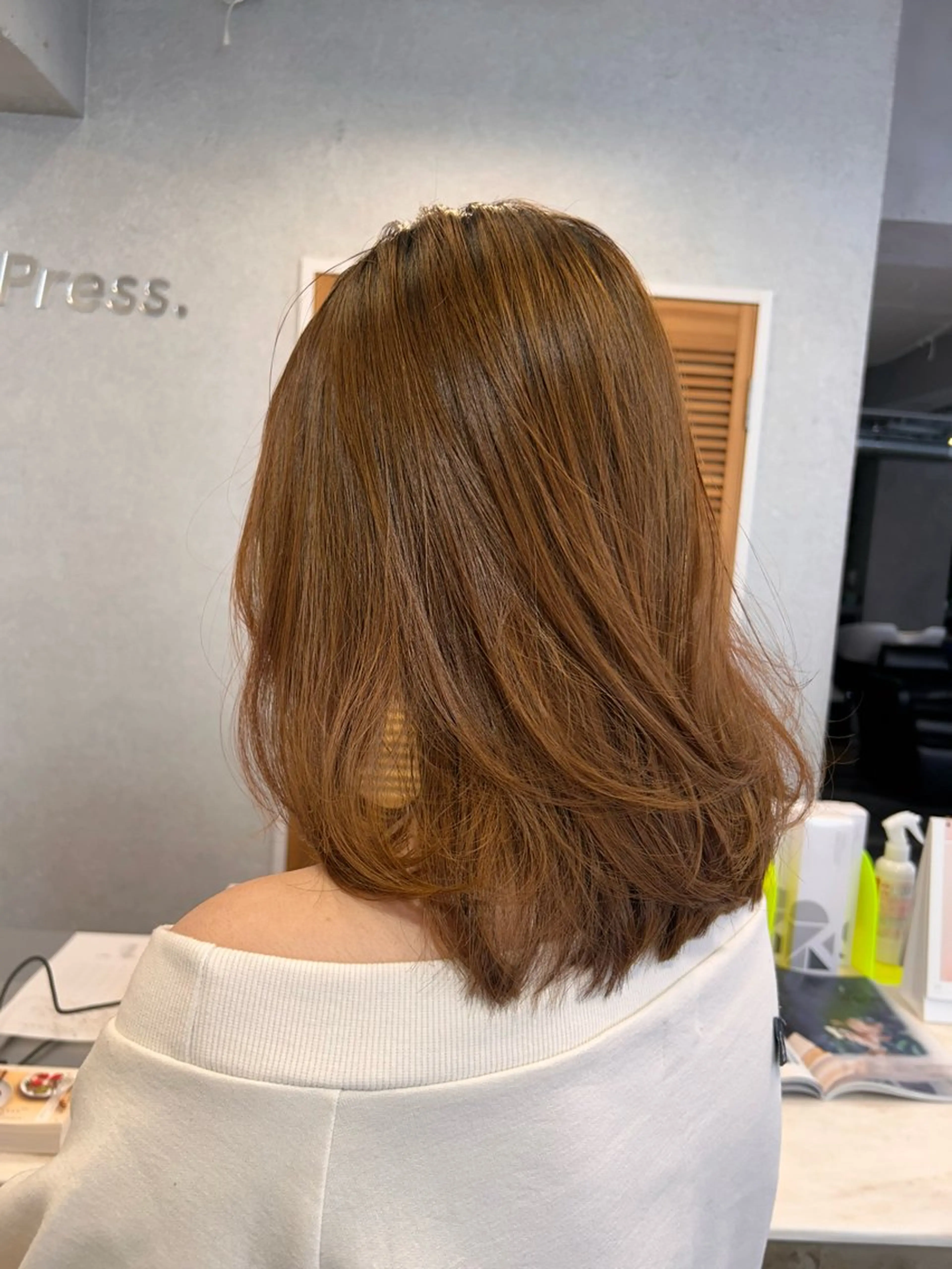 ミディアム yuka 【ユウカ】のヘアスタイル