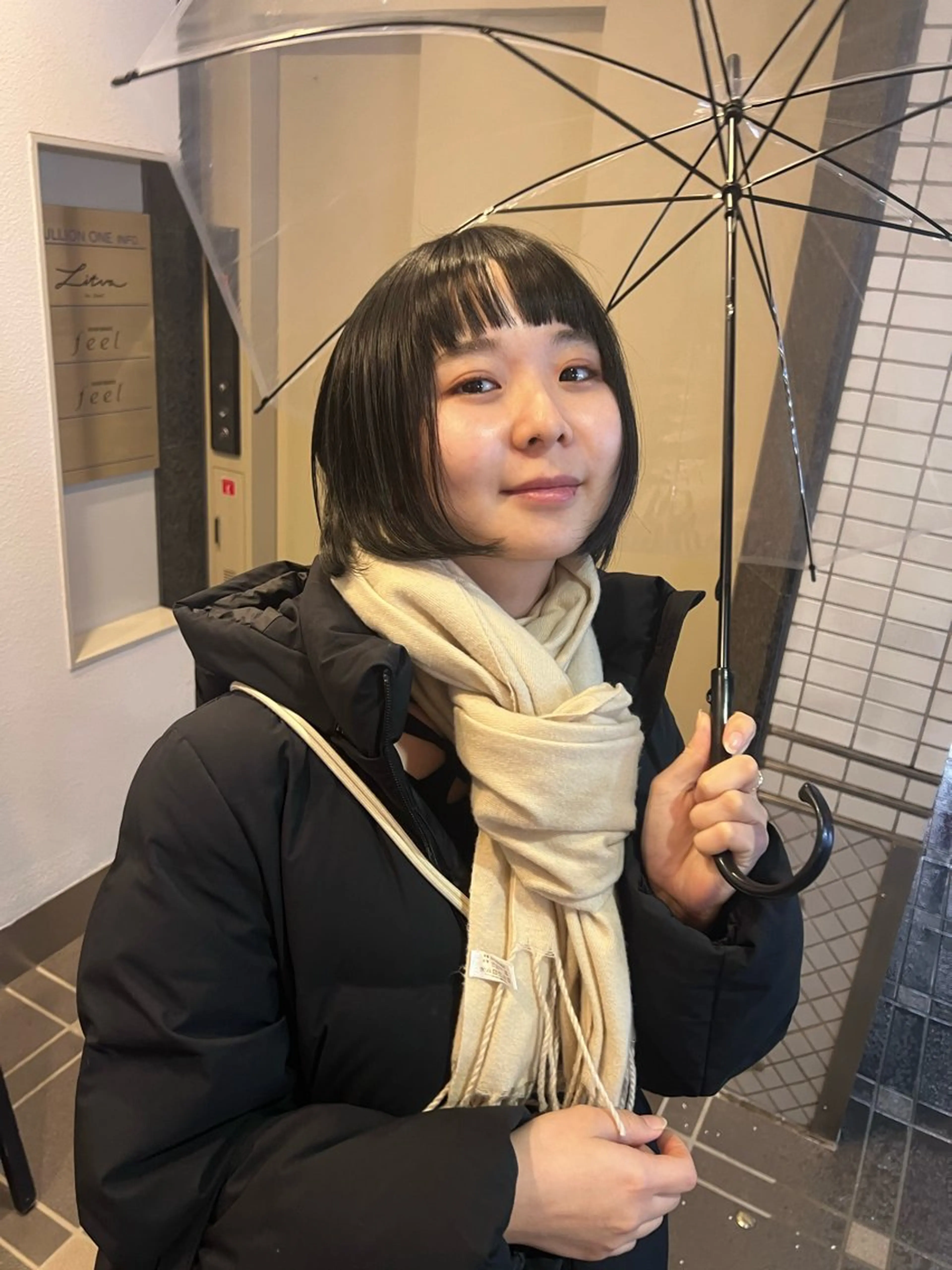 ショート カラー 池田理紗/メンズ カット/切りっぱなしのヘアスタイル