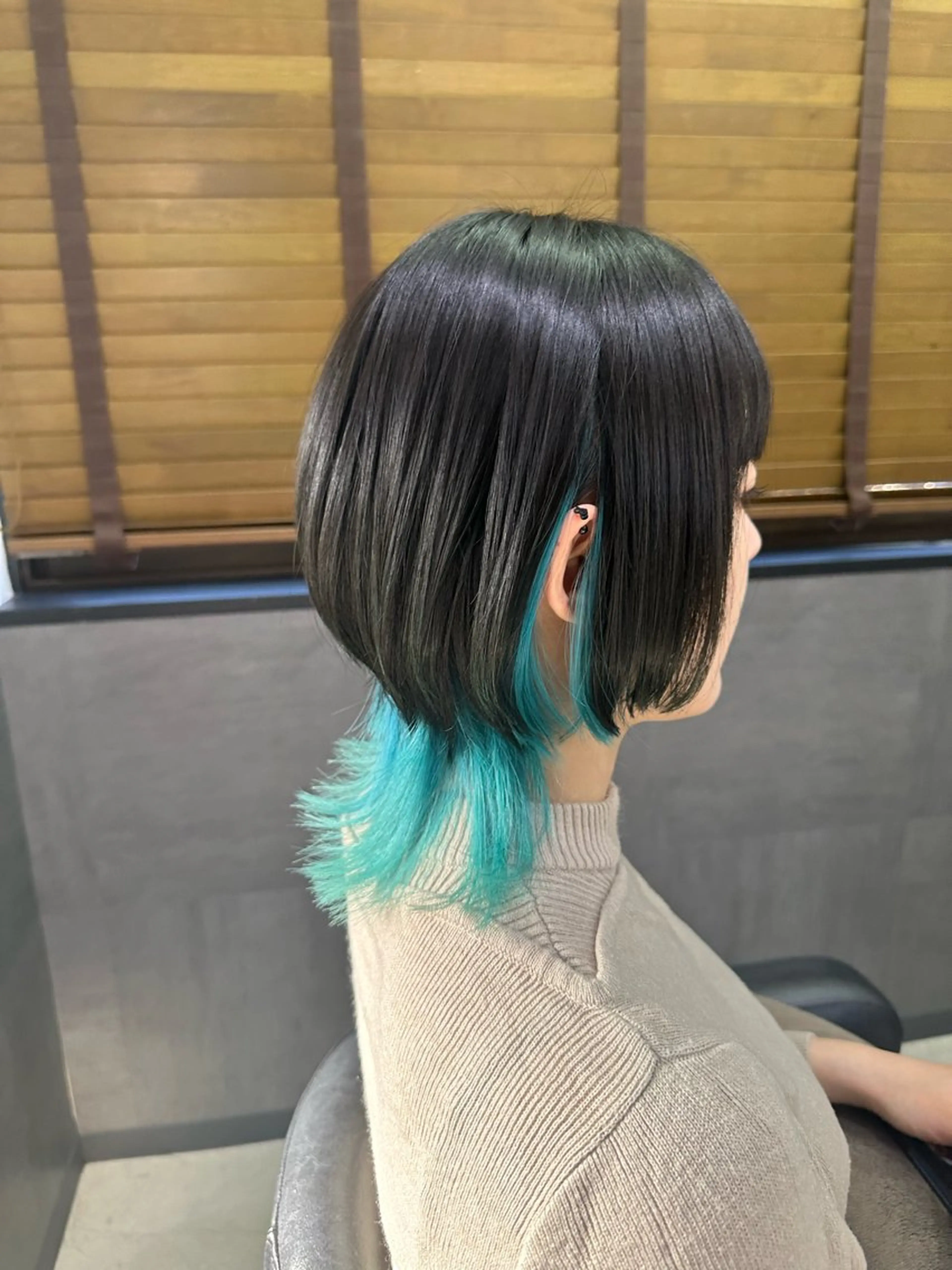 ミディアム カラー ボブ ウルフカット ウルフボブ SHUHEY💎 髪質改善✨のヘアスタイル