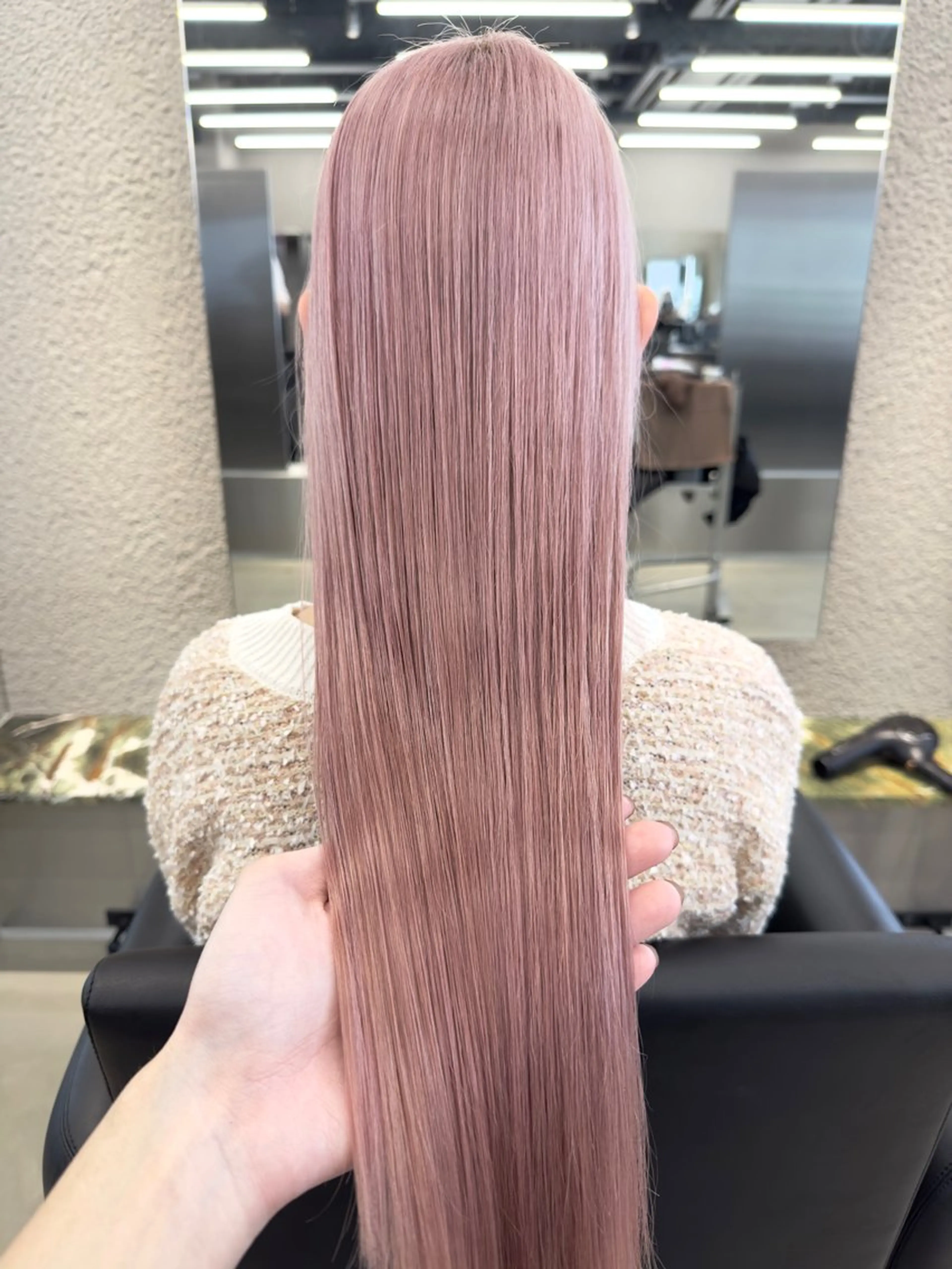 ロング カラー ベージュカラー ピンクカラー ピンクベージュ ヘアカラー トリートメント 鈴木/ミルクティー/ ブリーチ/ボブ/のヘアスタイル