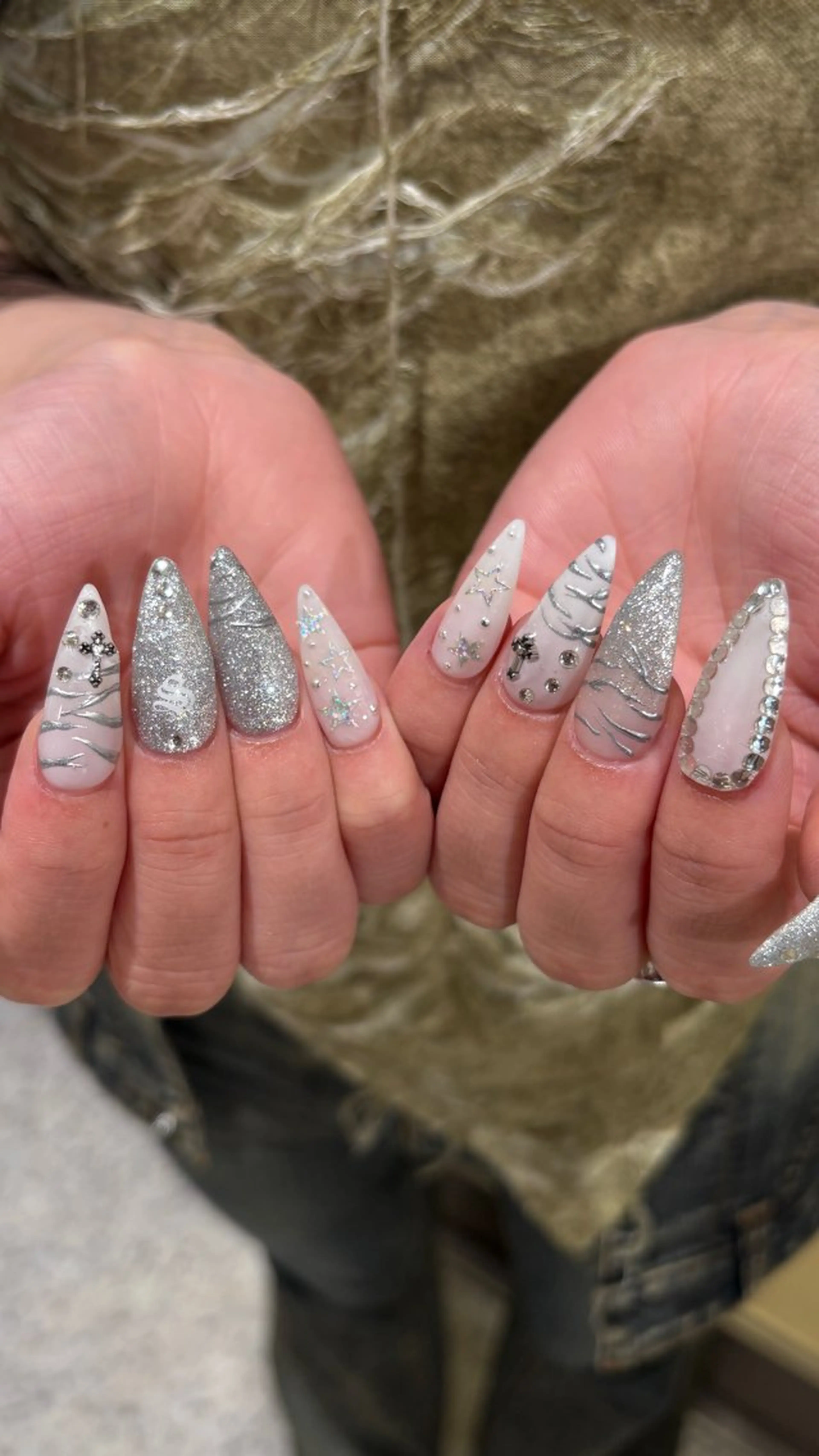 ネイル 👽個性派ネイル🎀 komachiのヘアスタイル