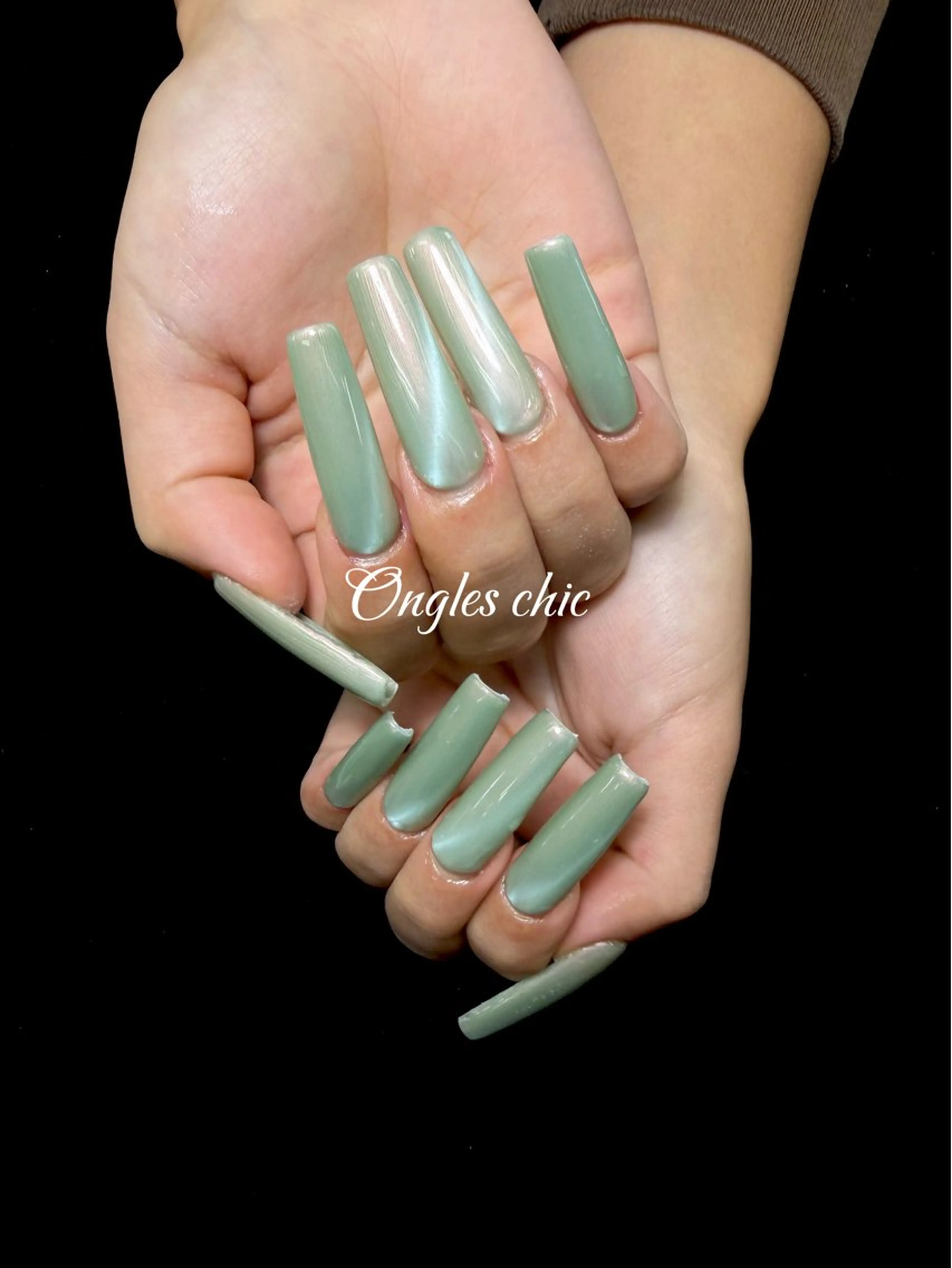 ネイル ハンドネイル ongles chicのネイルデザイン