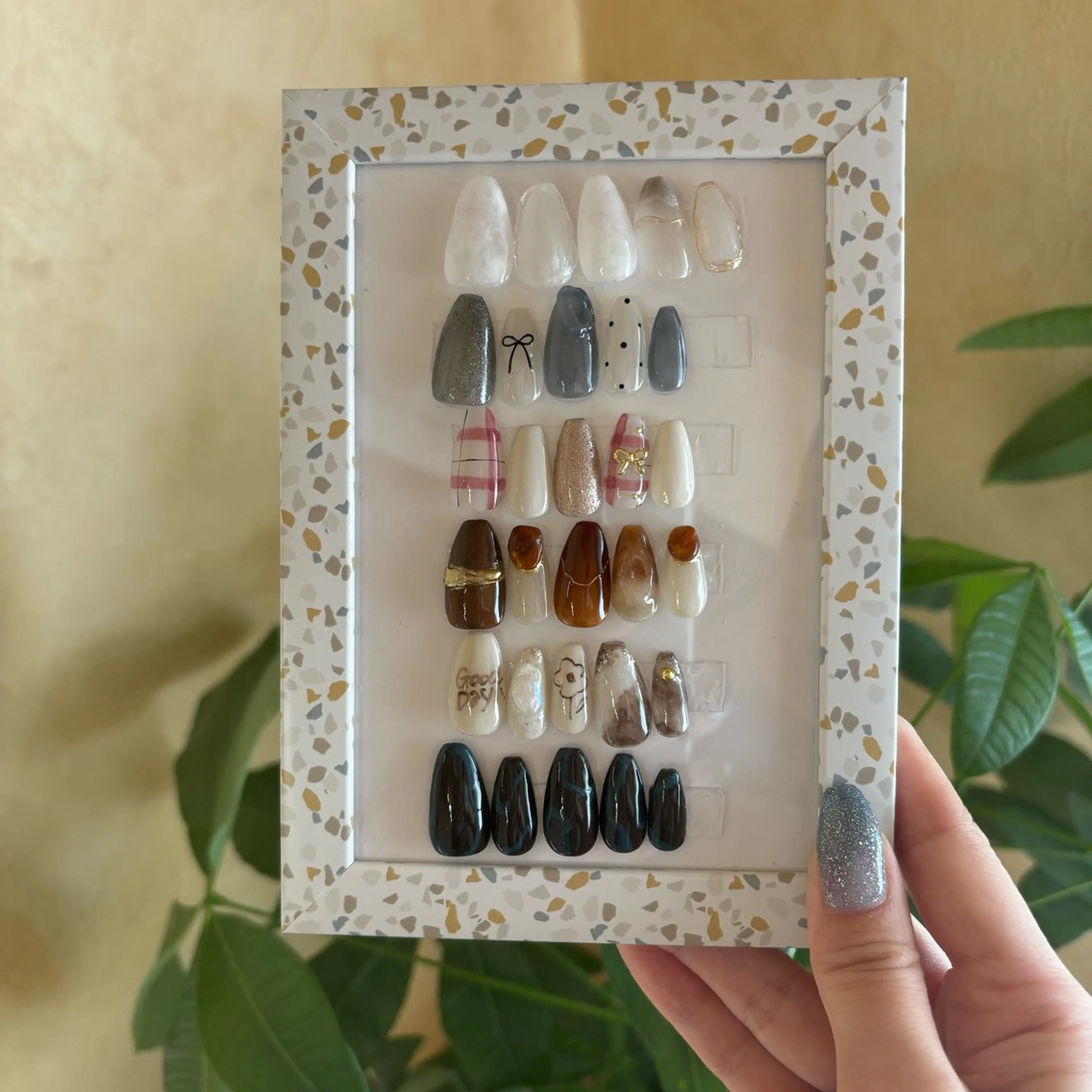 ネイル Loêmy所属・Loémy airiのネイルデザイン