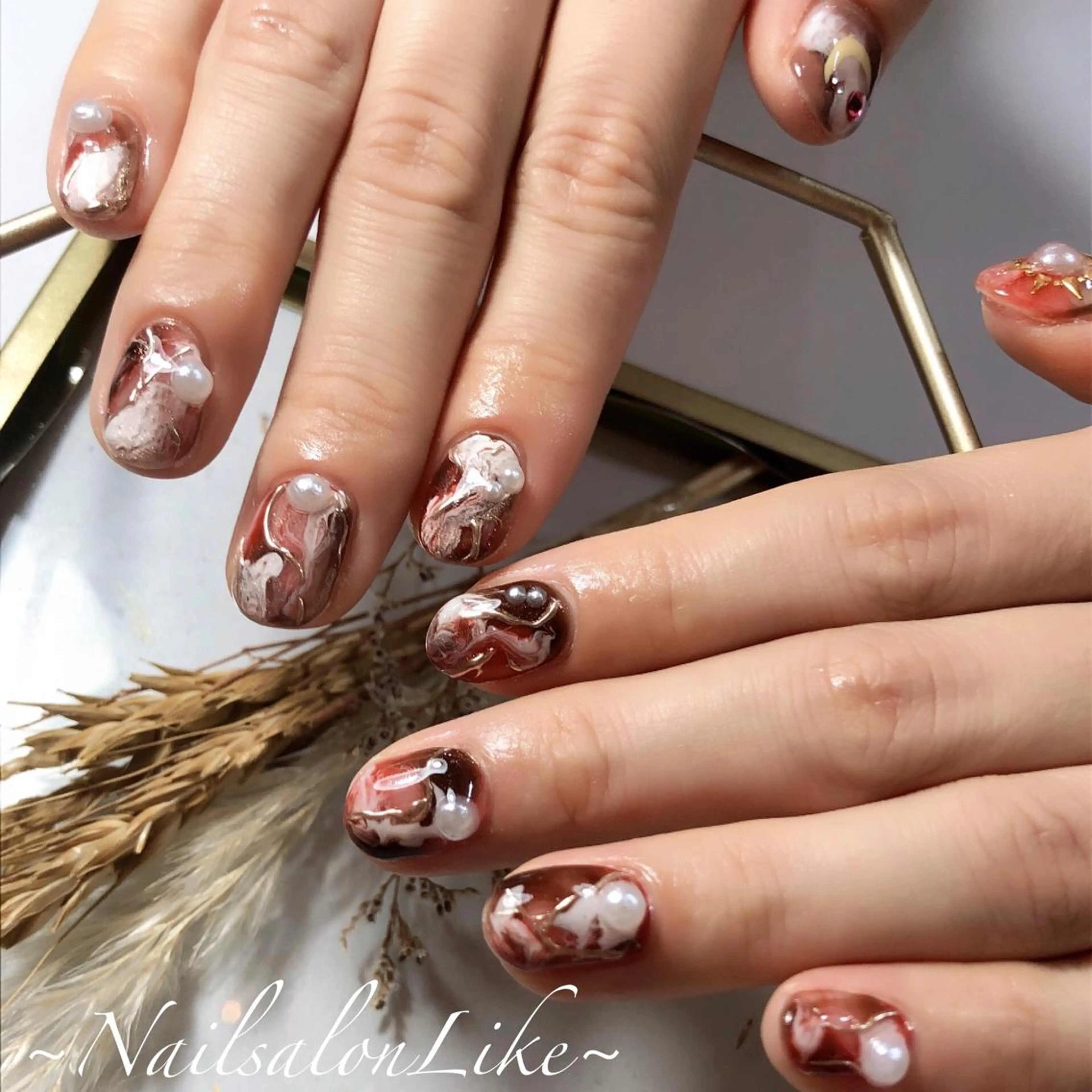 ショート ネイル ミラーネイル ニュアンスネイル Likeモデル 募集中のネイルデザイン