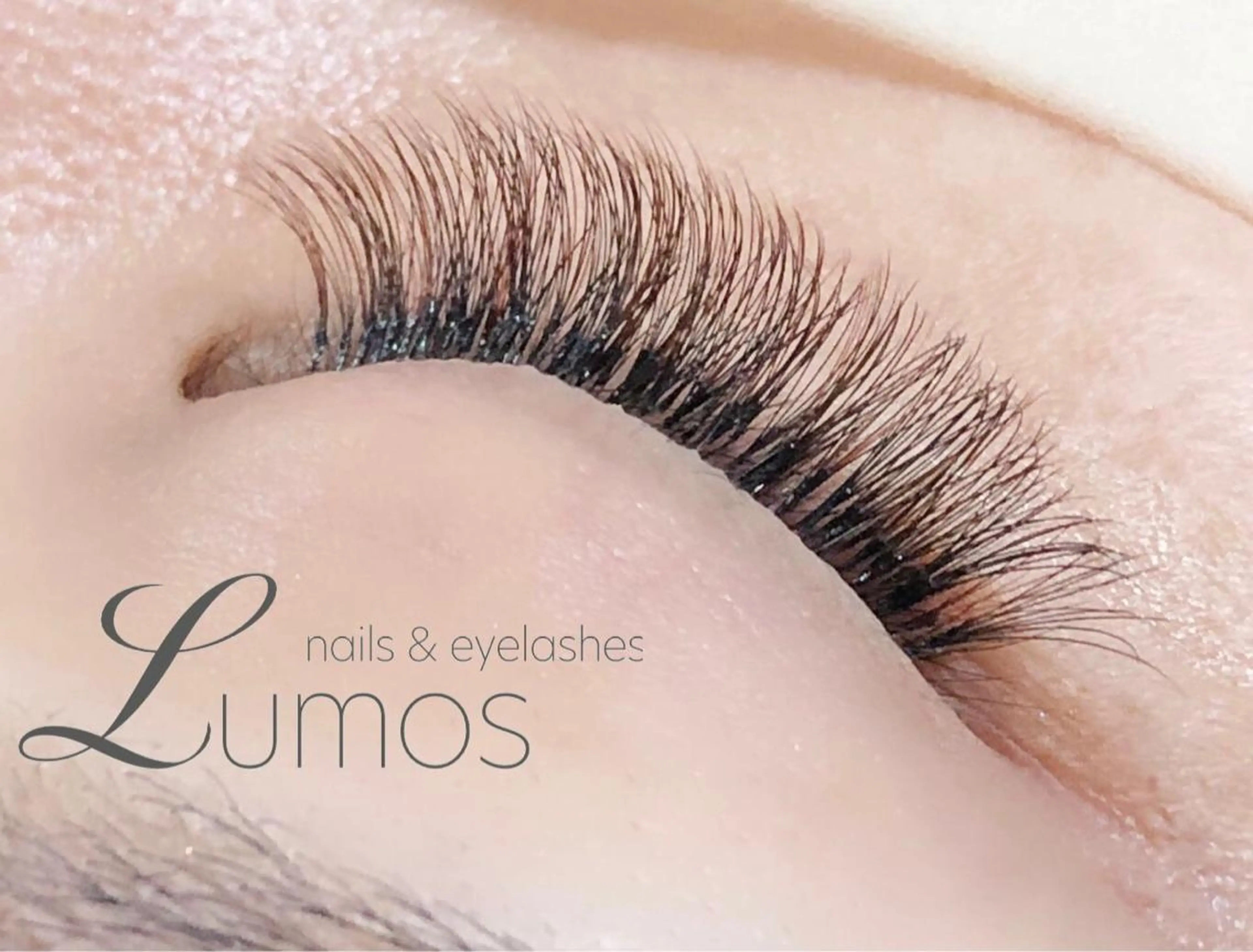 マツエク・マツパ カラーマツエク ボリュームラッシュ マツエク Lumos nail&eyelash所属・Lumos Ayakaのマツエク・マツパデザイン