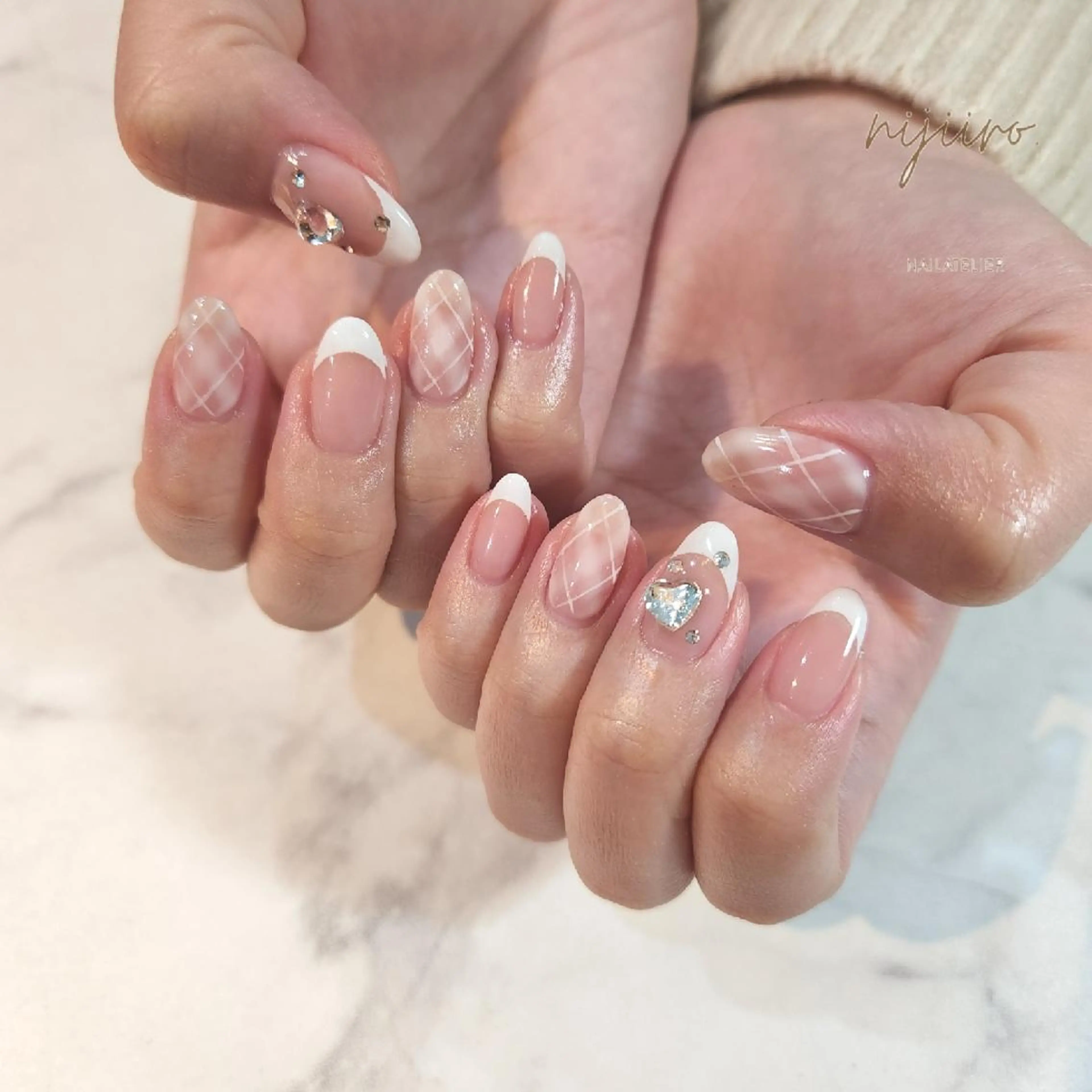 ネイル ハンドネイル nailatelier nijiiro.所属・nijiiro🌈 サトウのネイルデザイン