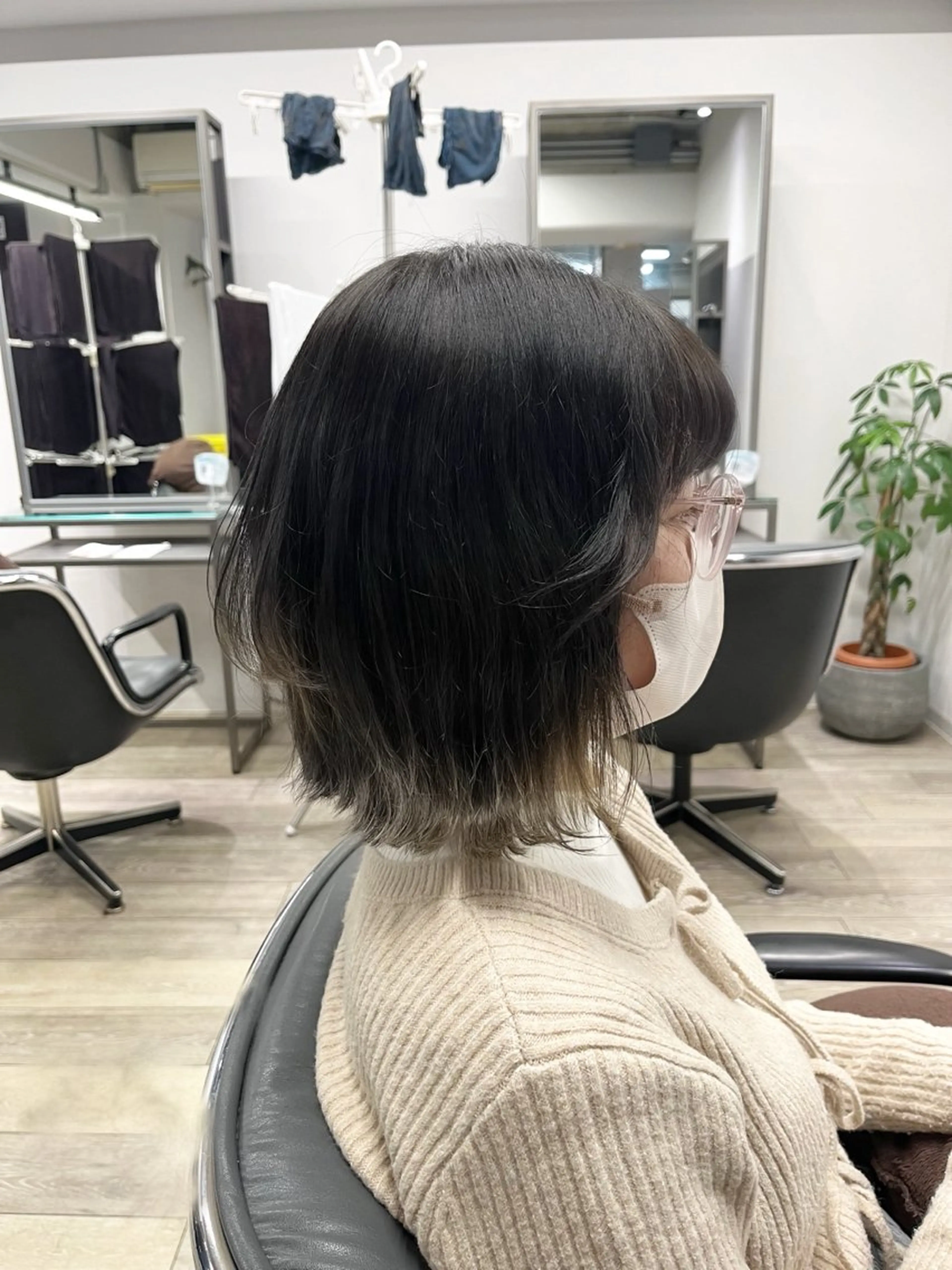 ショート ボブ 外ハネヘア JIN/暖色カラー /髪質改善/艶髪のヘアスタイル