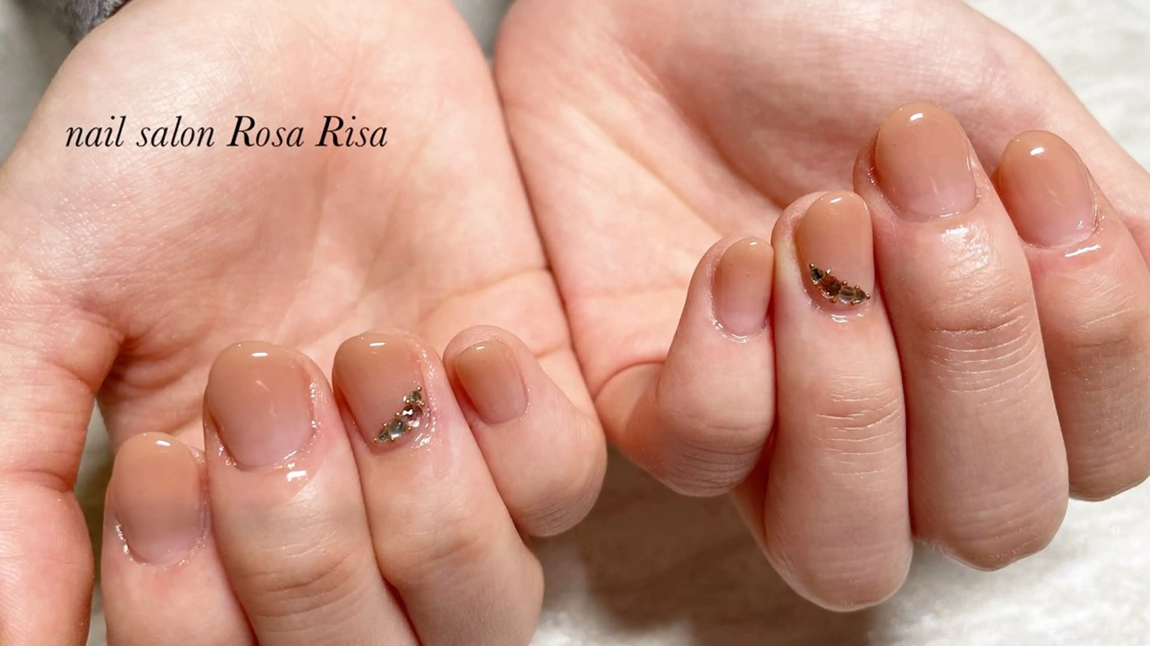 ネイル ハンドネイル ネイルスタジオ シェイクユアハンズのネイルデザイン