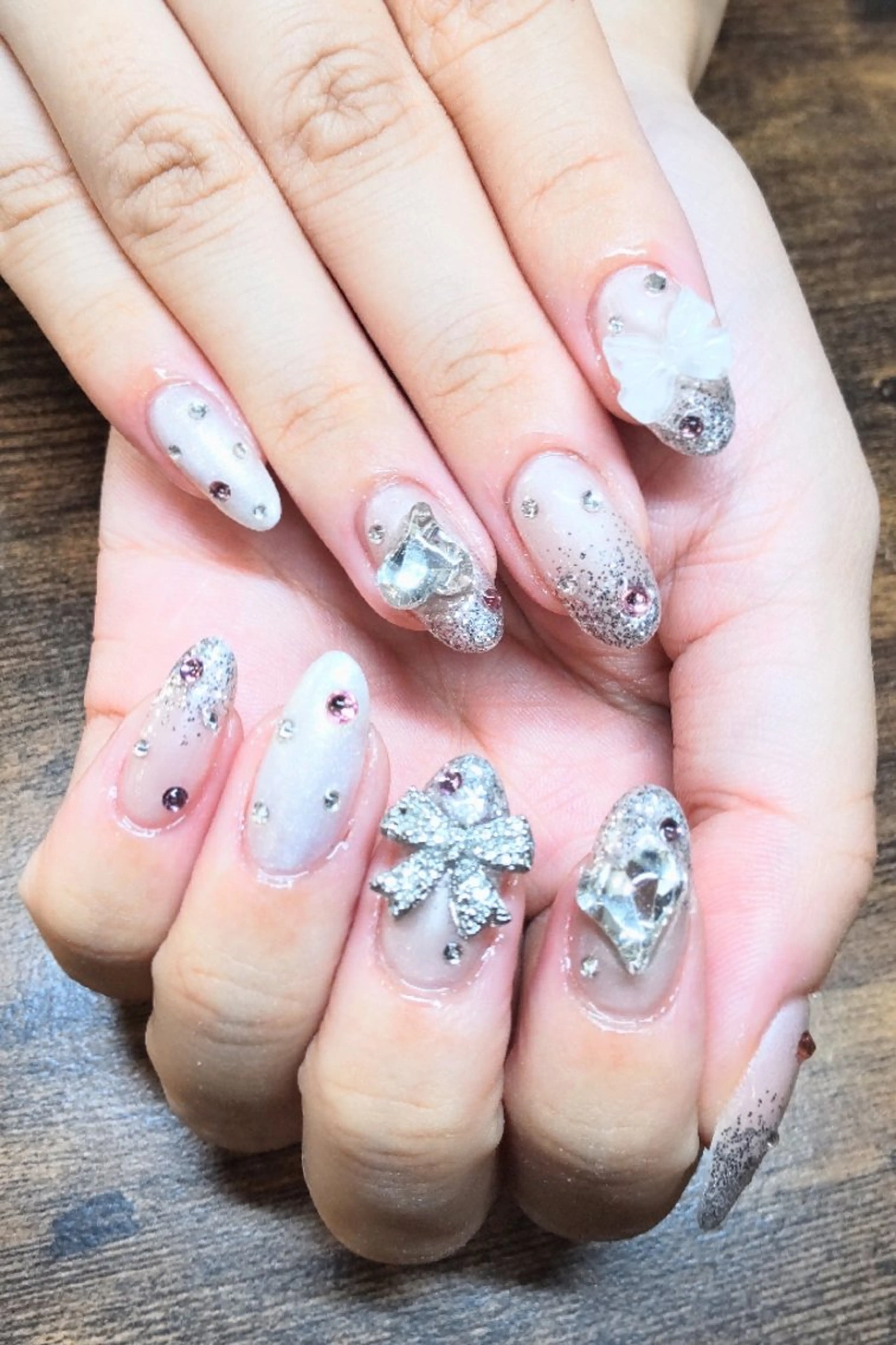 ネイル CHOUETTE所属・CHOUETTE MIOのネイルデザイン