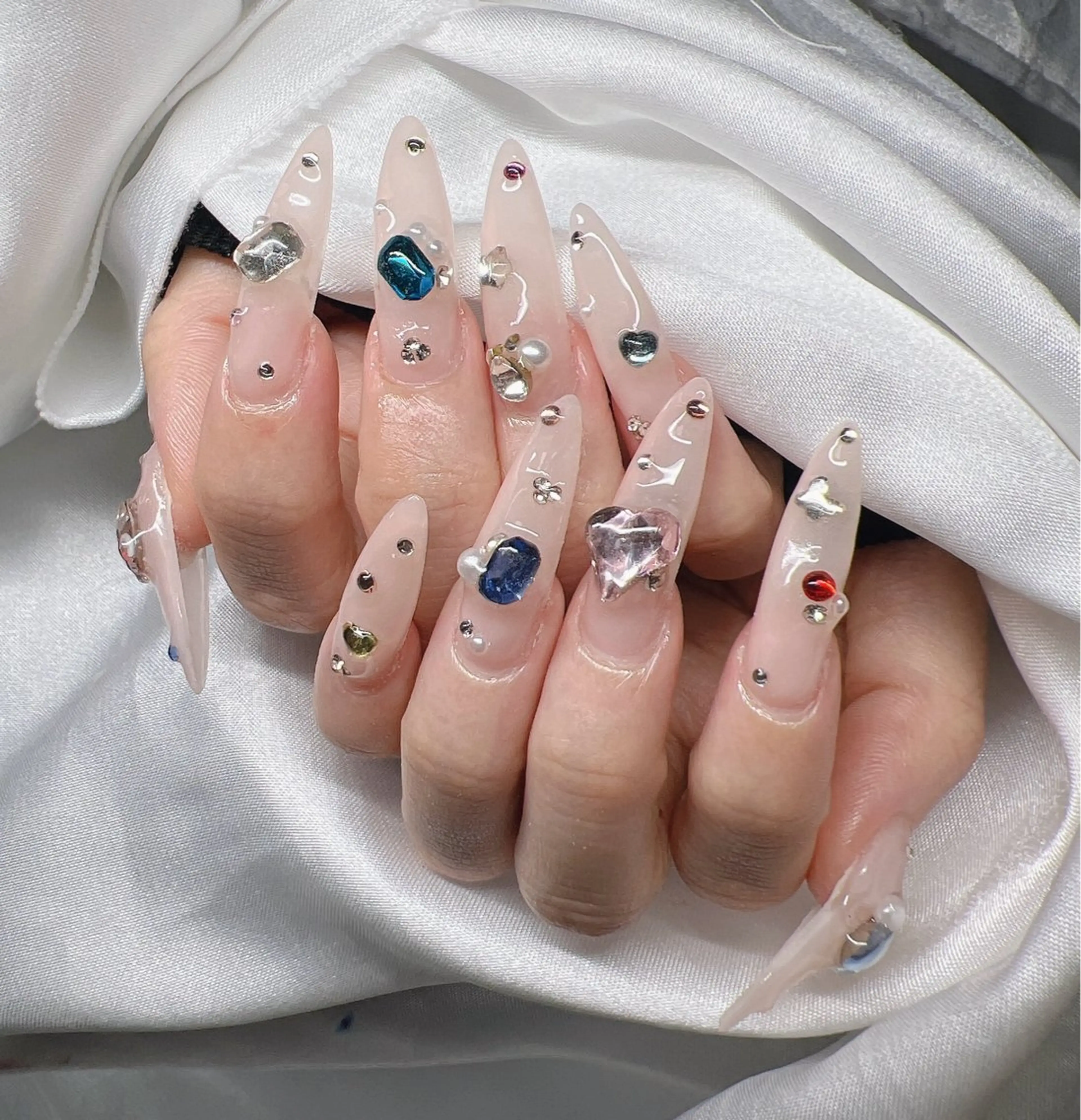 ネイル ハンドネイル Lee Nailsのネイルデザイン