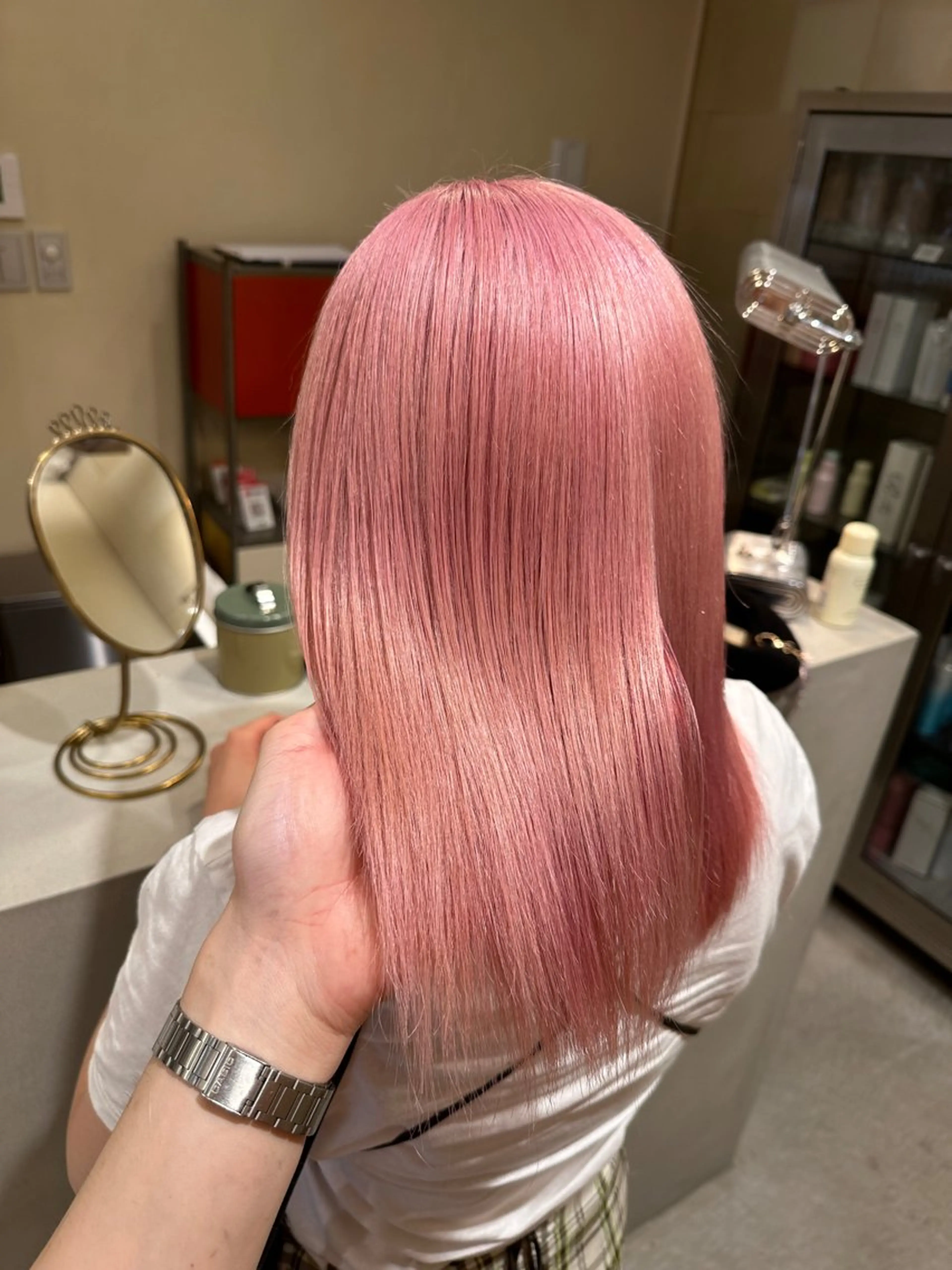 ミディアム カラー ピンクカラー SALOWIN  梅田茶屋町店所属・梅田/ベージュカラー /ブリーチカラーのヘアスタイル