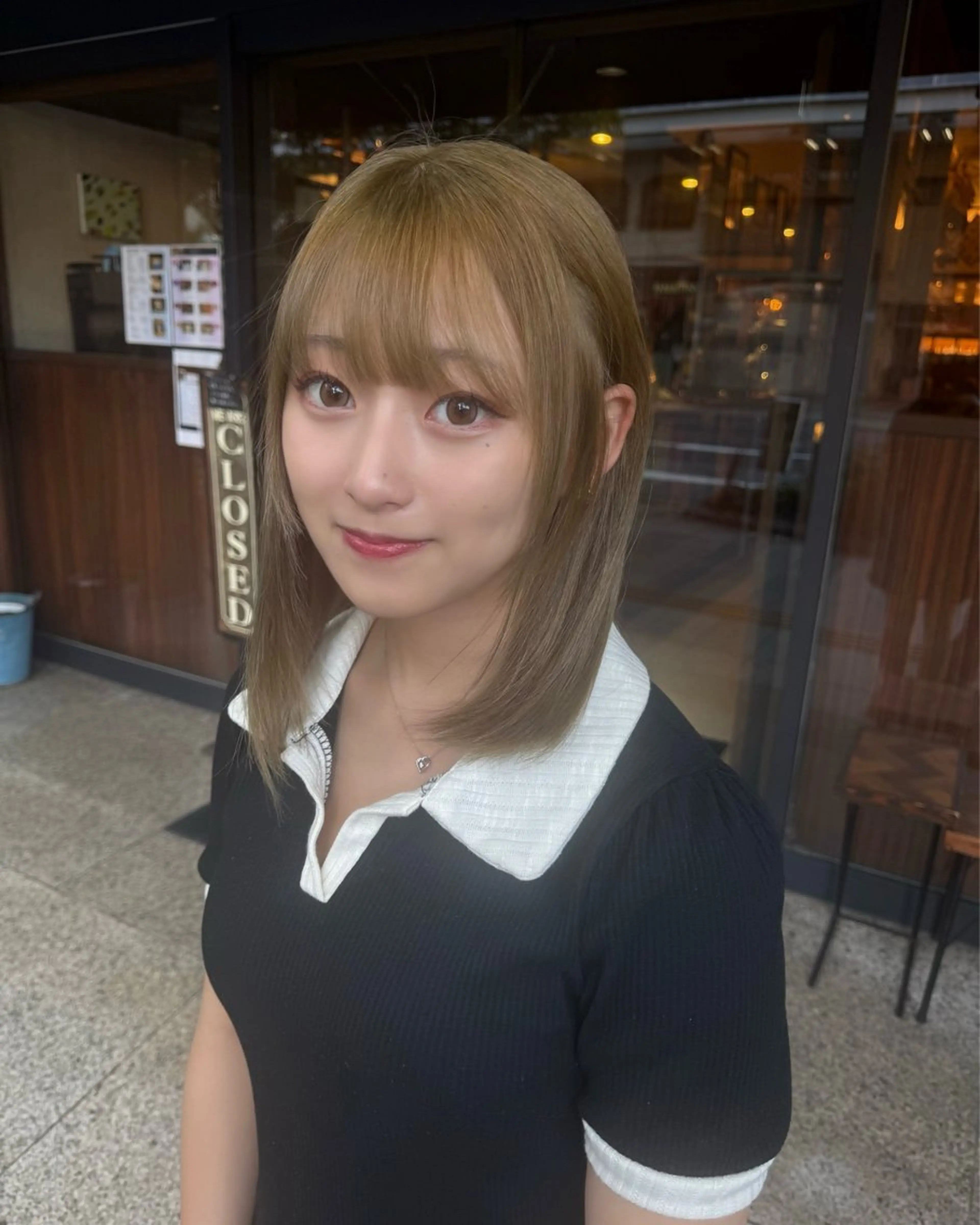 セミロング カラー ベージュカラー オリーブベージュ ヒナ子🦋 ブリーチカラーのヘアスタイル