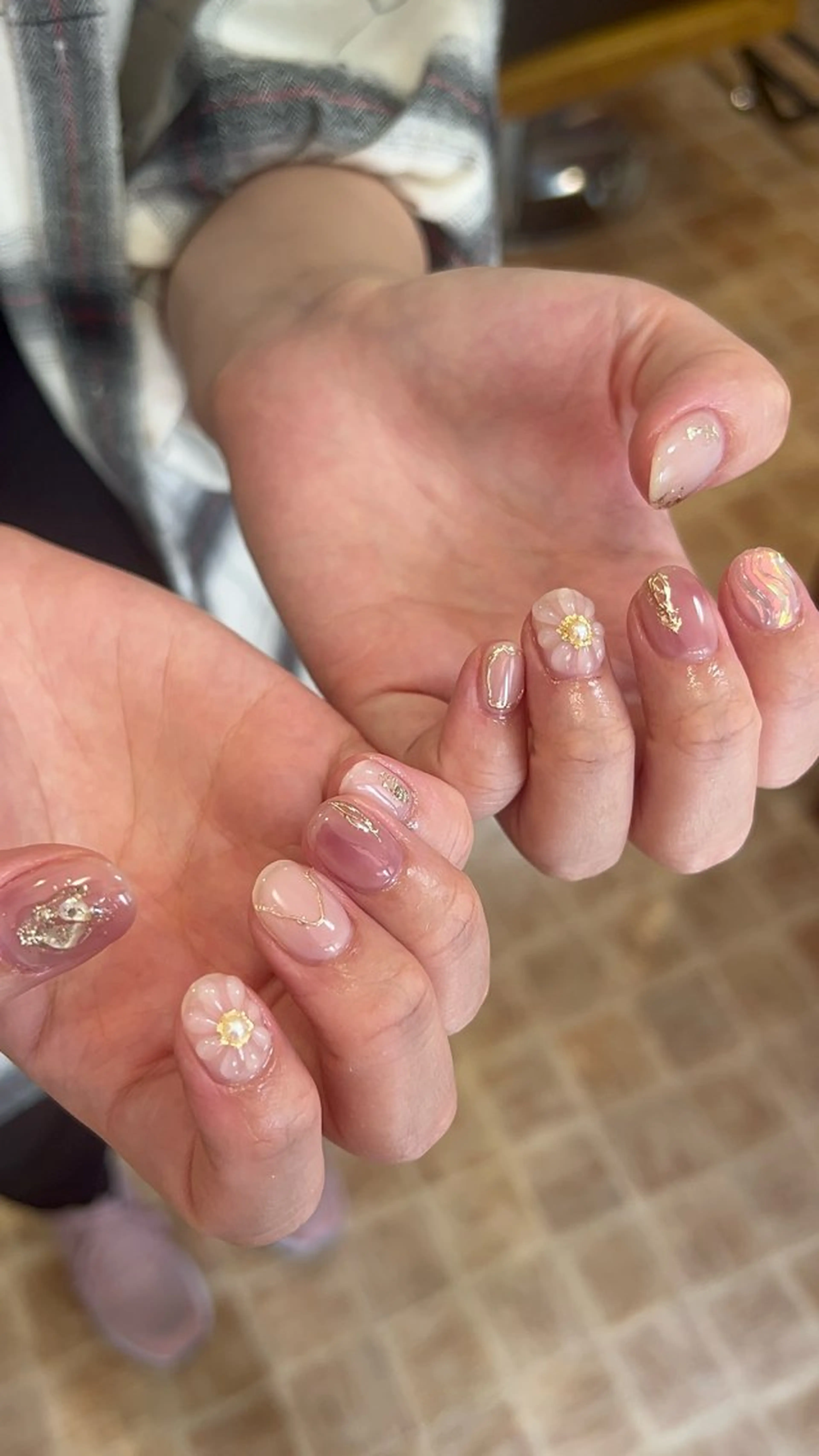 ネイル フラワーネイル ピンク ぷっくりネイル 春ネイル ハンドネイル sun.lino所属・小野寺 千尋のネイルデザイン