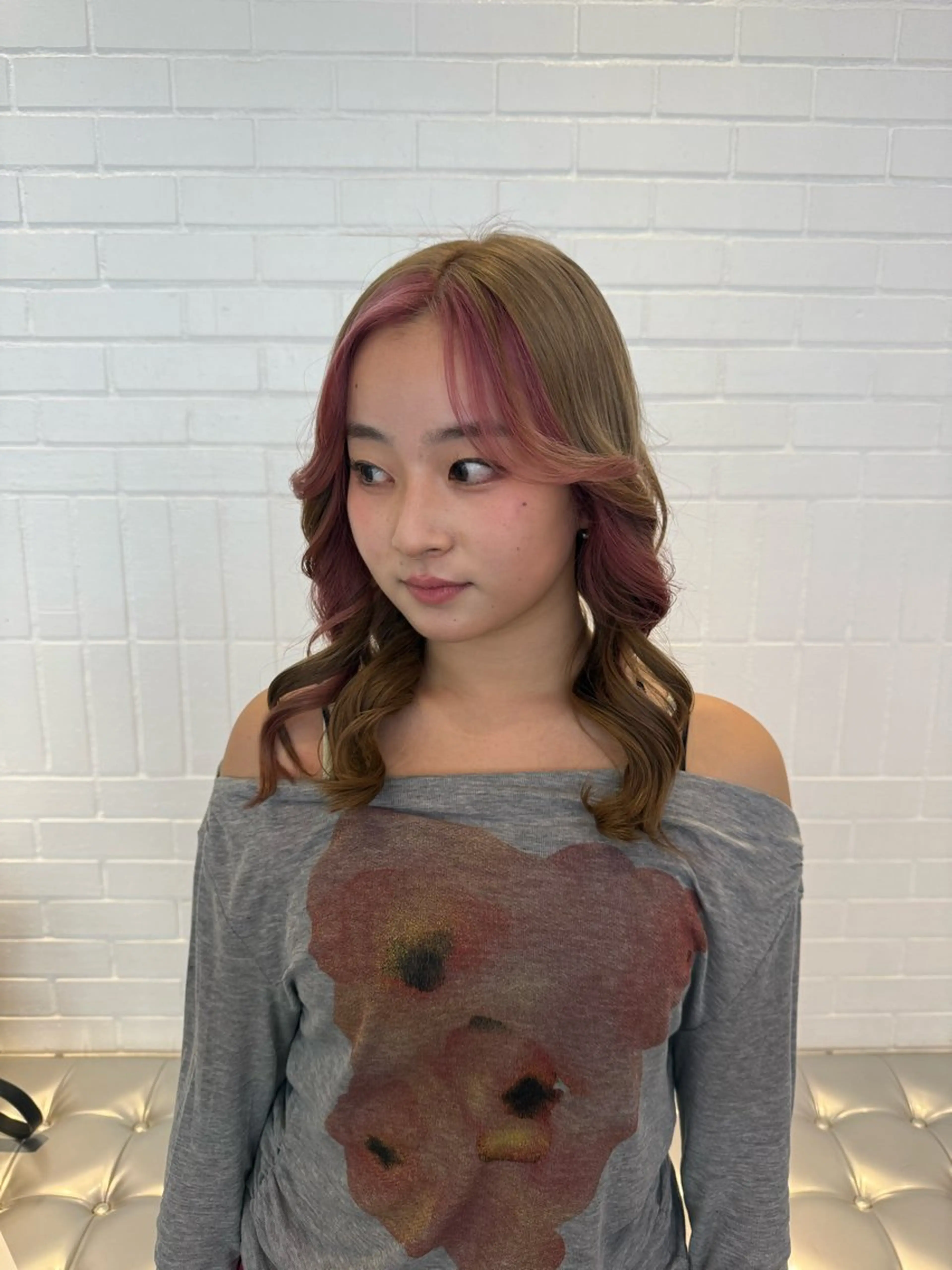 セミロング カラー ヘアアレンジ ヘアカラー トリートメント ヘアセット 海外/ハイトーン🪽 ☯️ami☯️のヘアスタイル