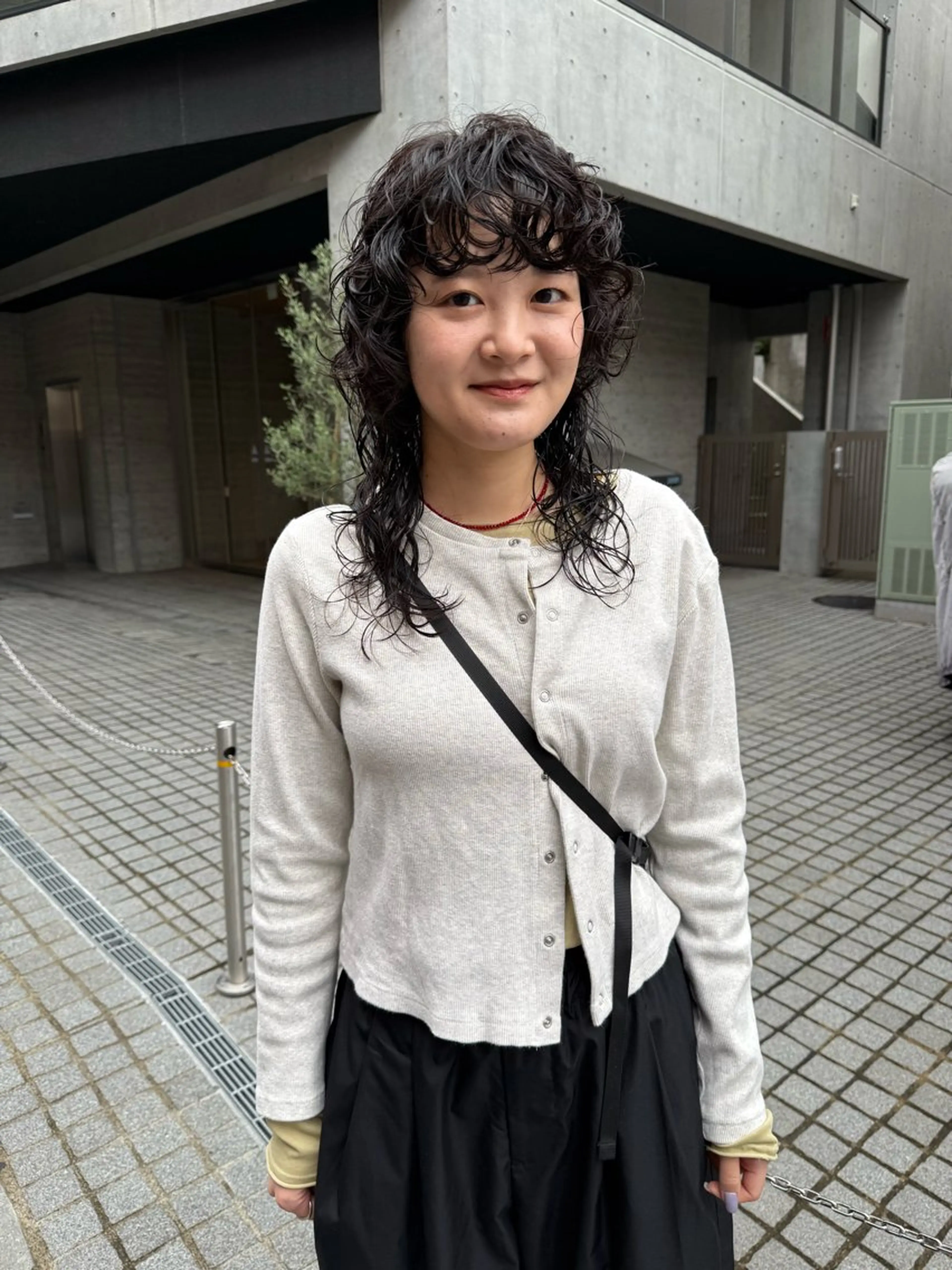 ミディアム パーマ ミディアムパーマ 顔まわりレイヤー レイヤーカット カット パーマ トリートメント パーマ/透明感カラー /ボブ/吉田一生のヘアスタイル