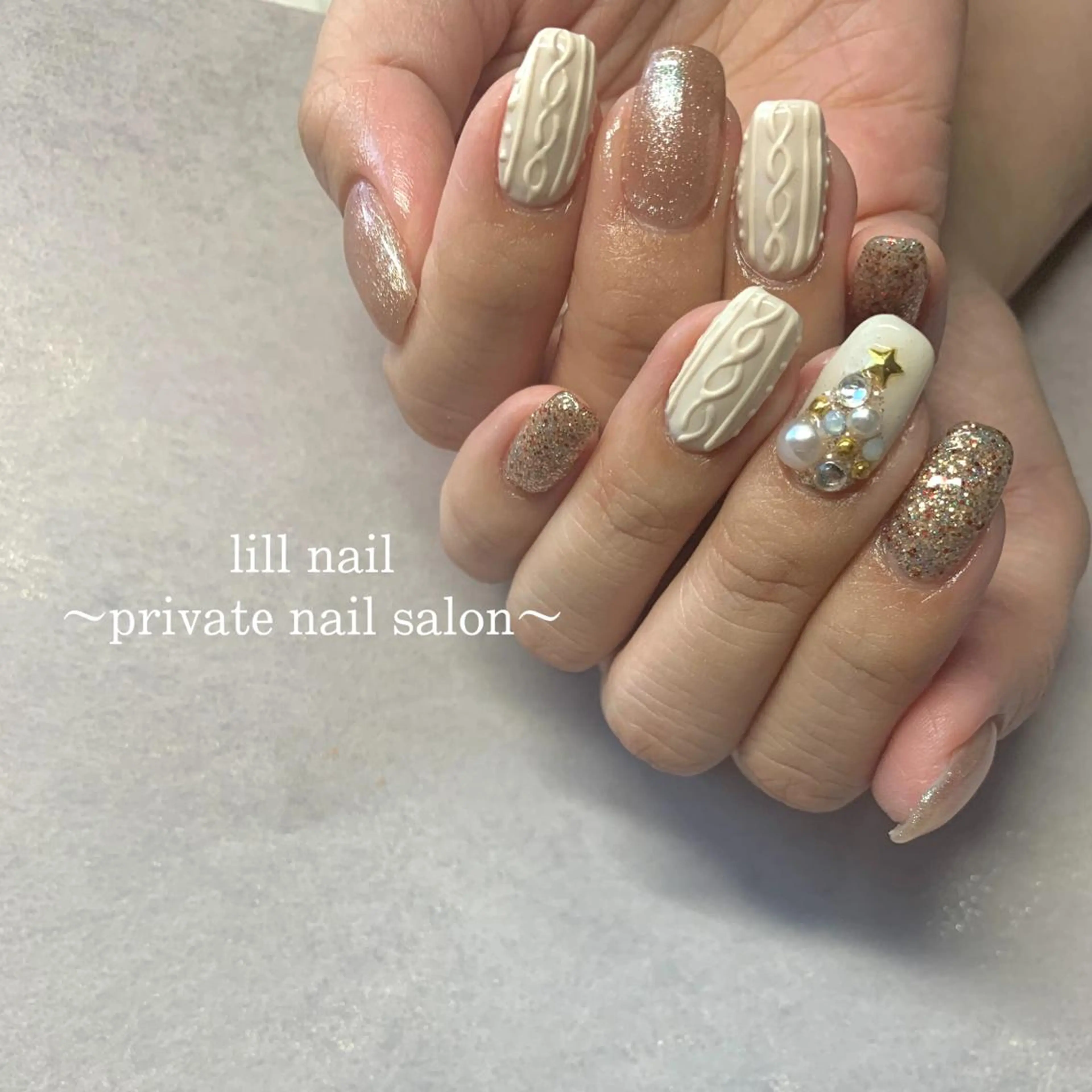 ミディアム pllia beautyのネイルデザイン