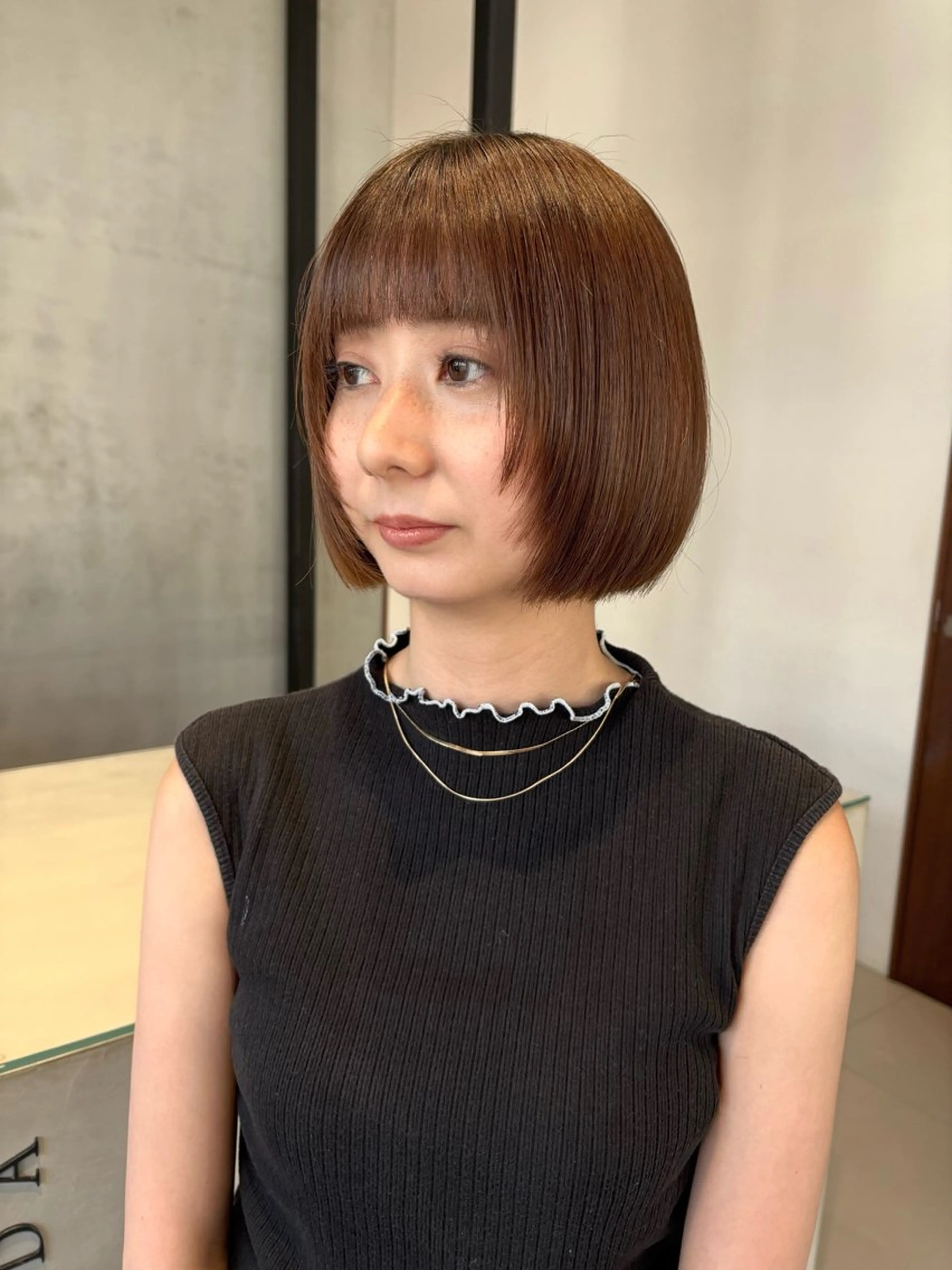 ショート ボブレイヤー ボブ レイヤーカット 岡本 彩楓のヘアスタイル