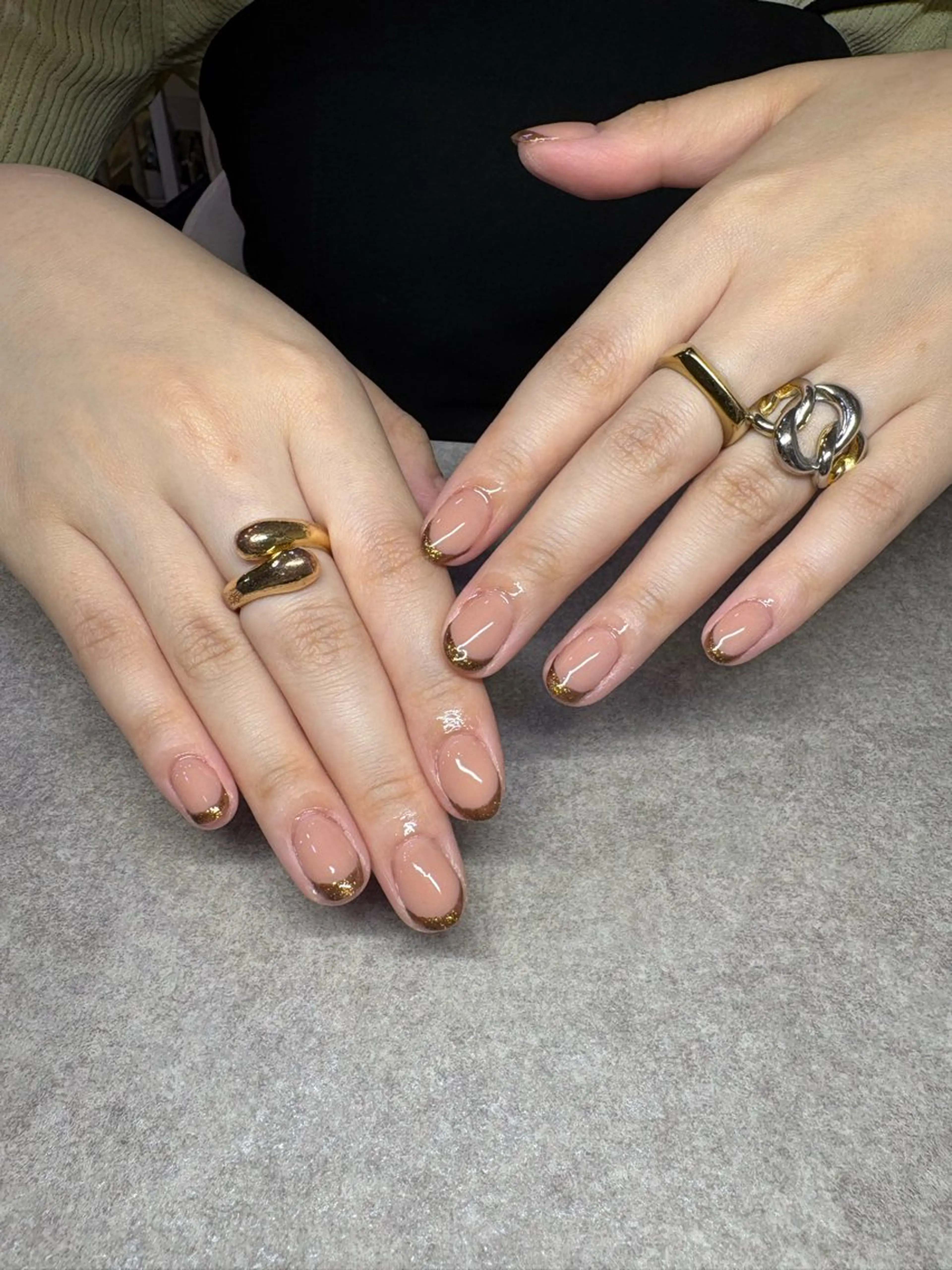 ネイル 三輪 彩美春のネイルデザイン