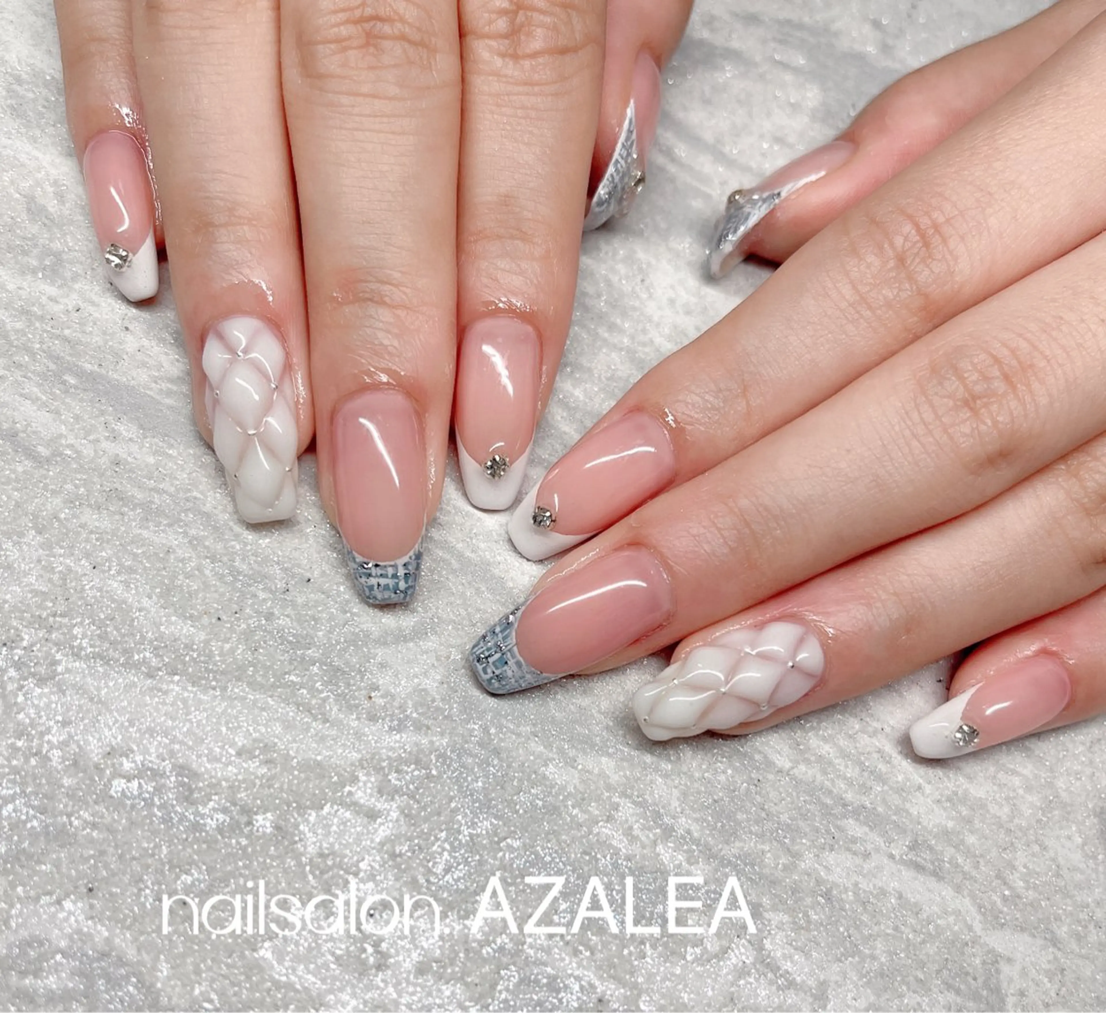 ネイル R inのネイルデザイン